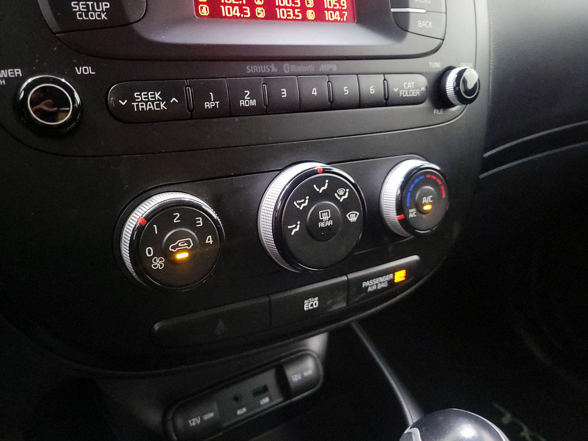 Thumbnail: 2014 Kia Soul - 15
