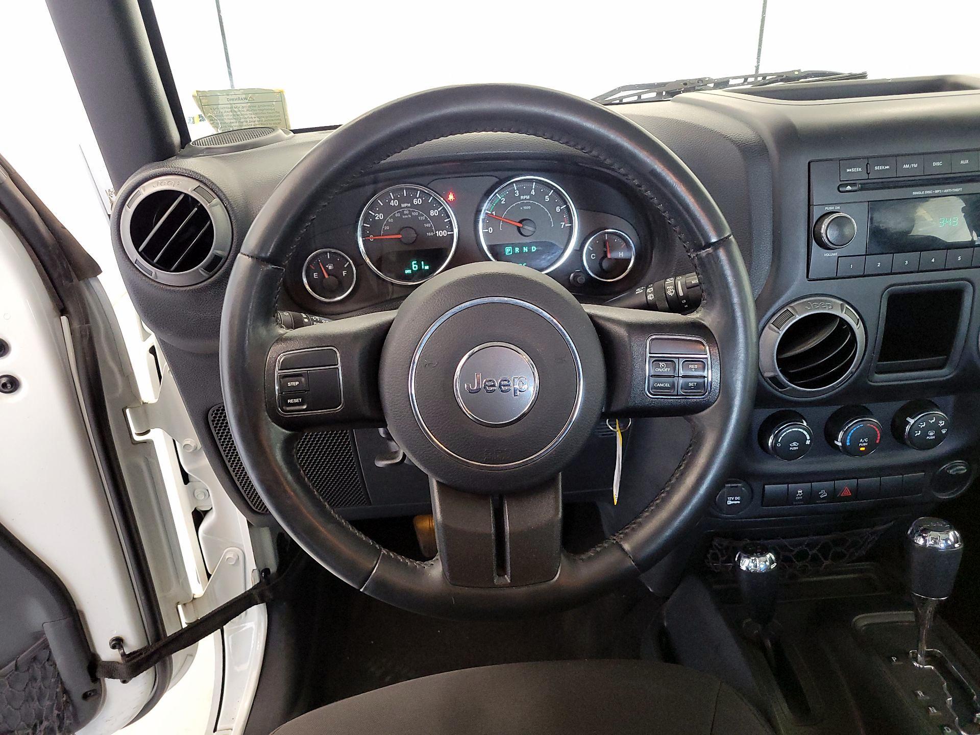 Thumbnail: 2016 Jeep Wrangler - 10