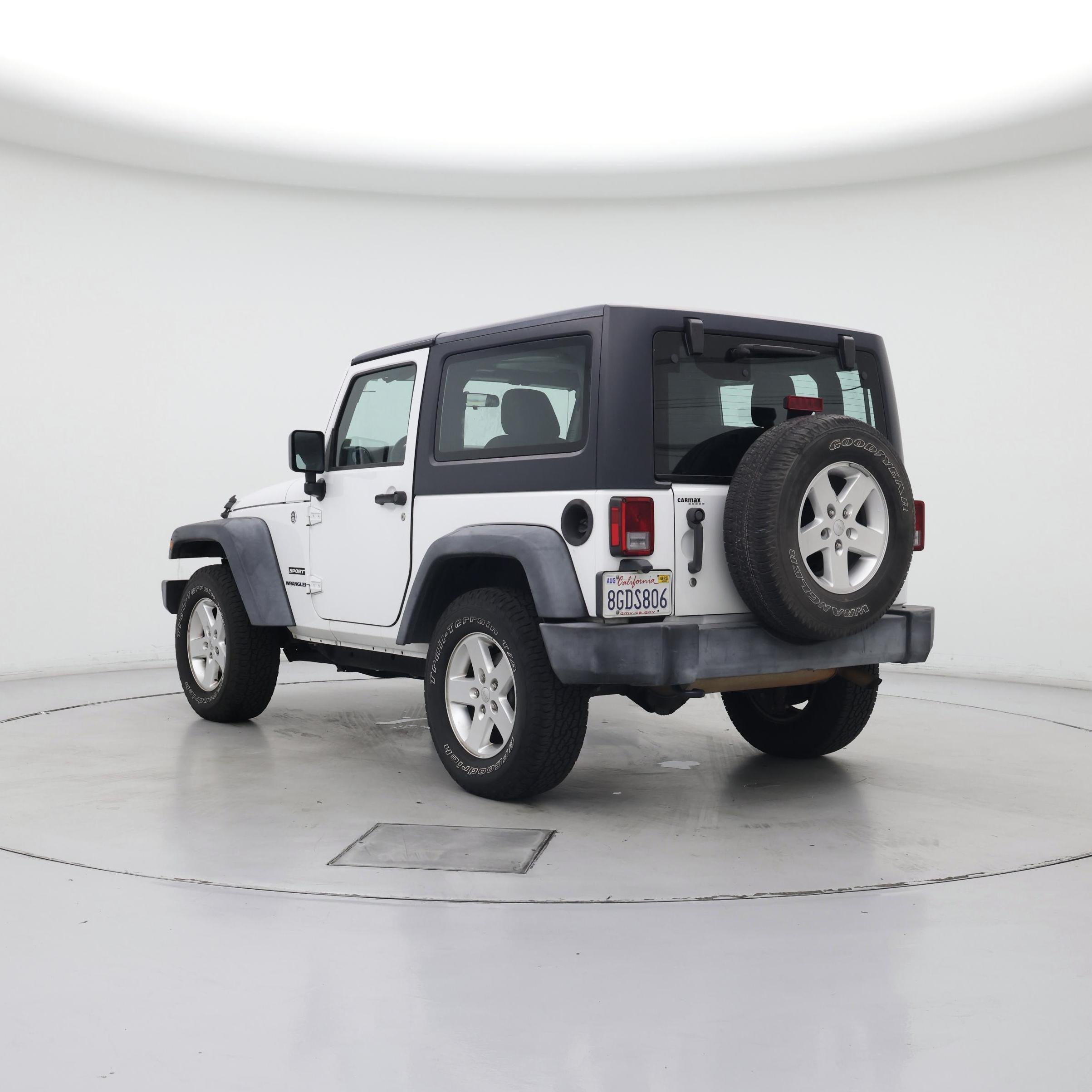 Thumbnail: 2016 Jeep Wrangler - 2