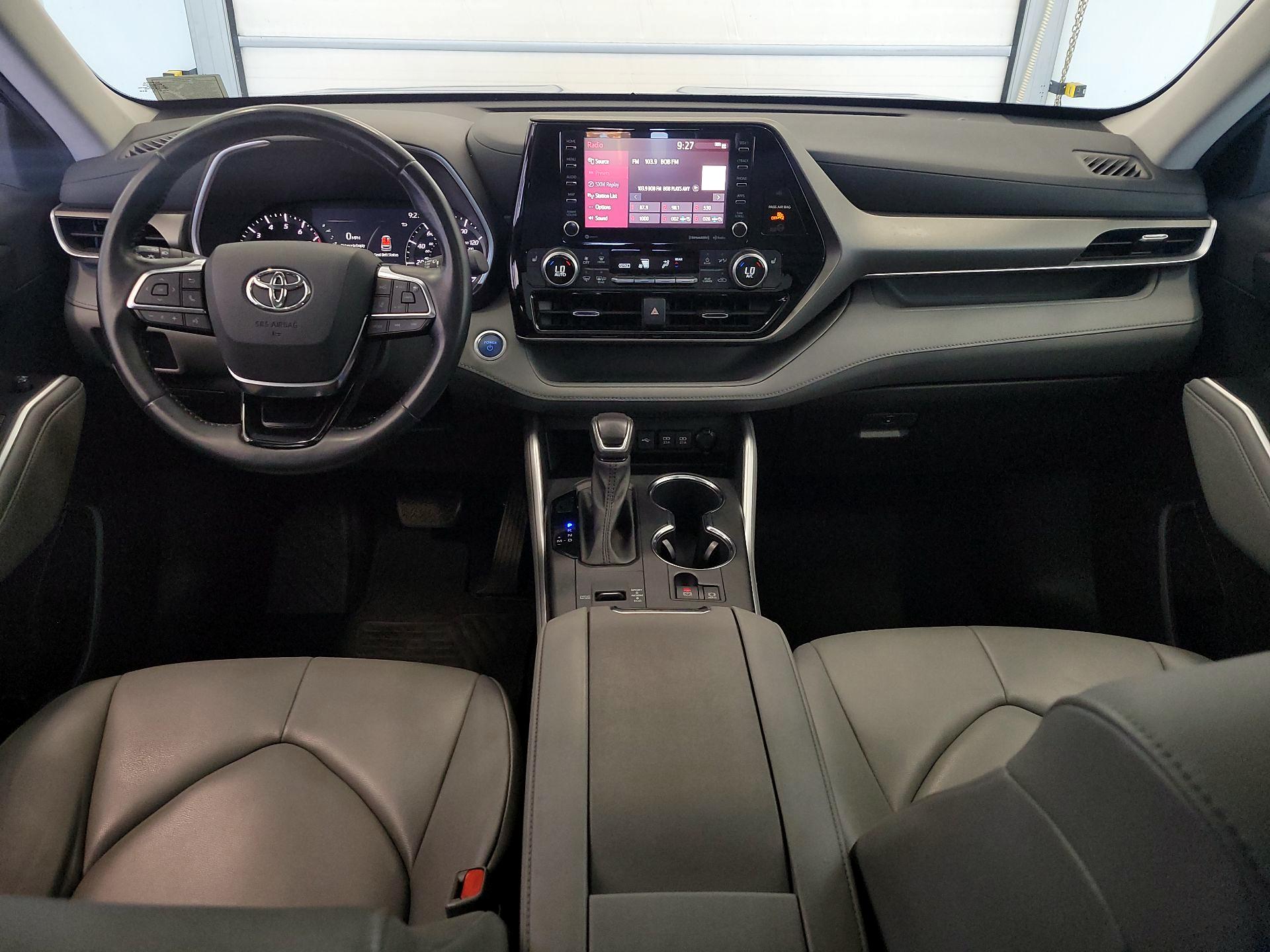 Thumbnail: 2021 Toyota Highlander - 9