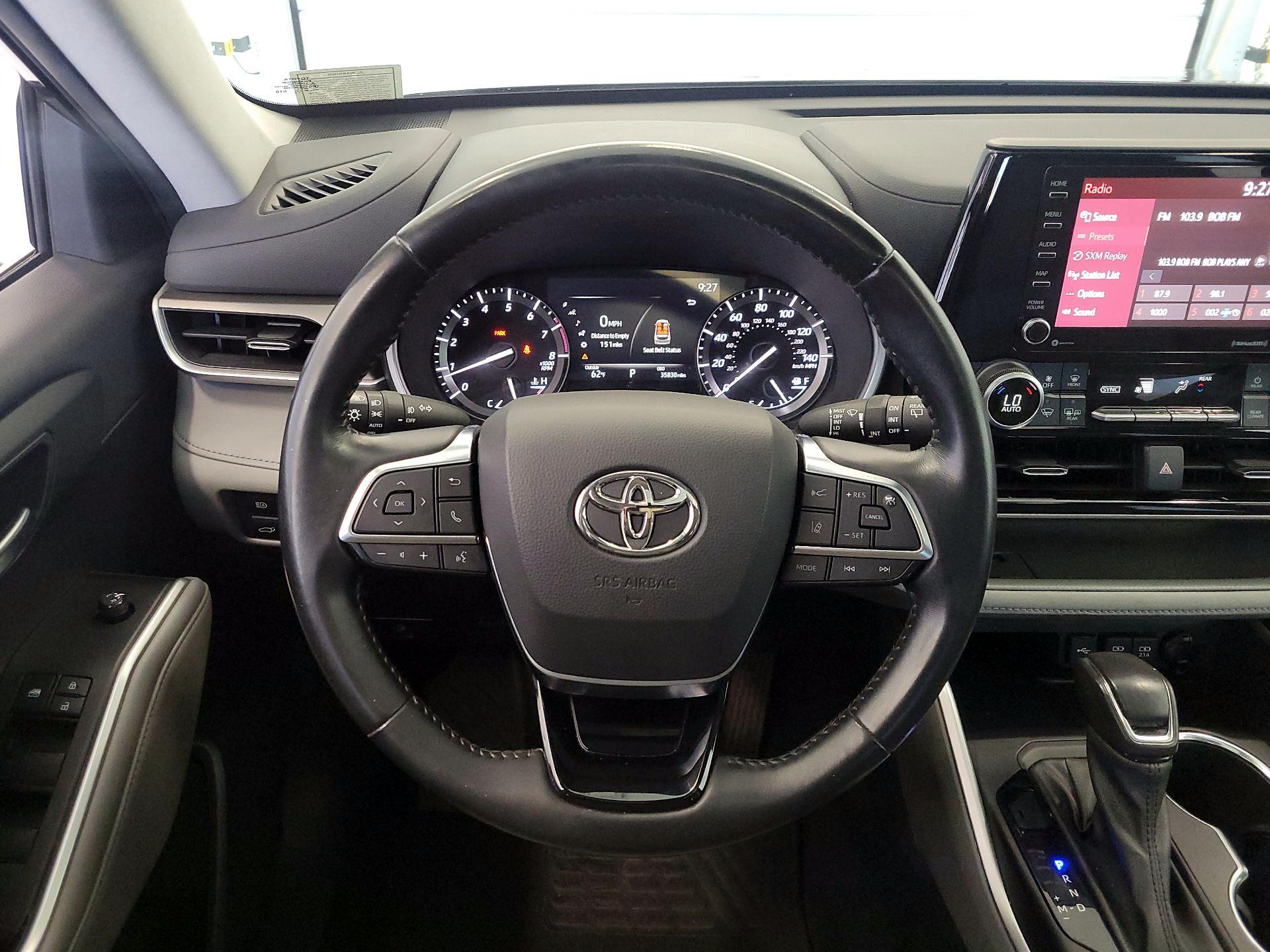 Thumbnail: 2021 Toyota Highlander - 10