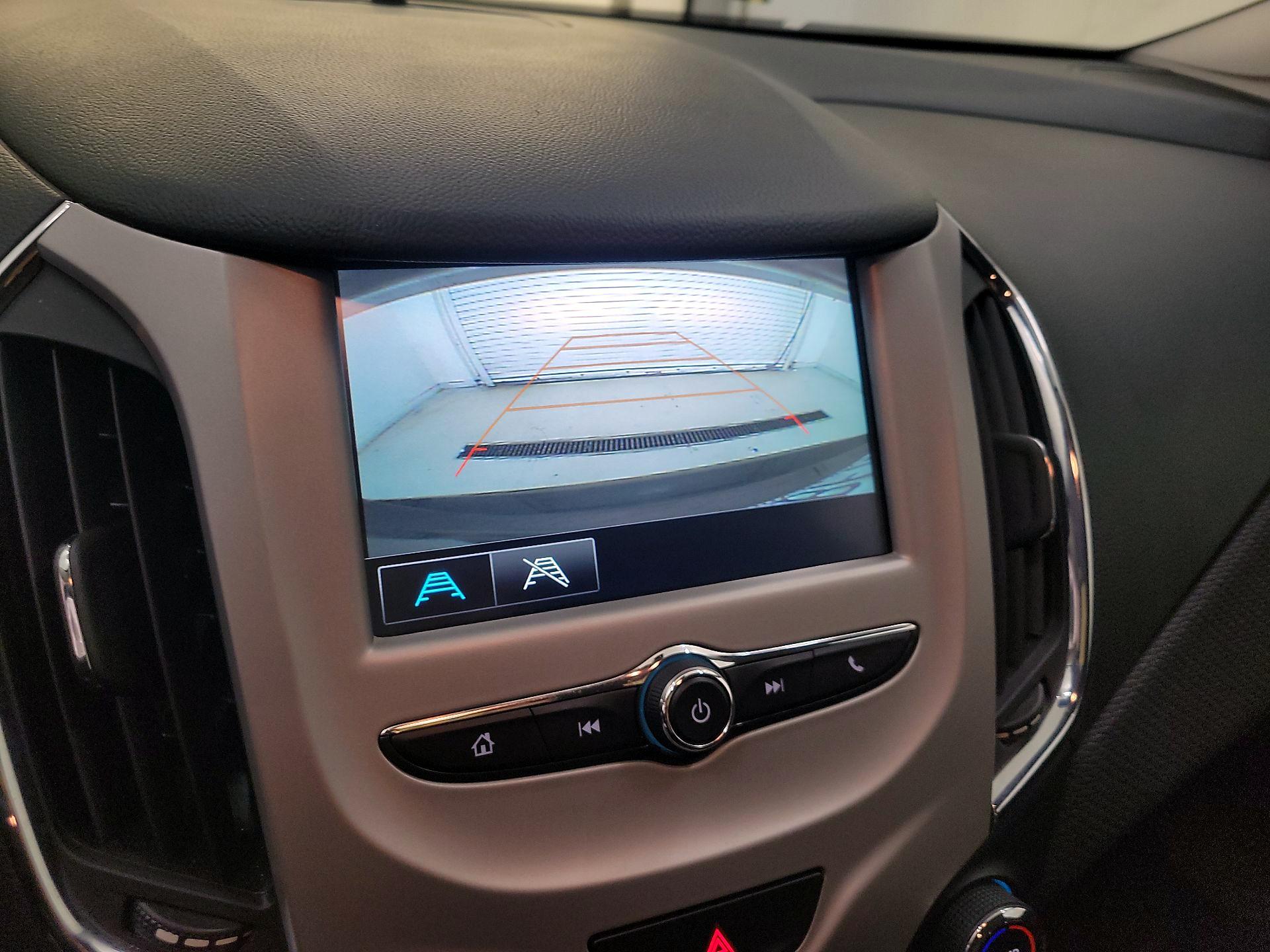 Thumbnail: 2018 Chevrolet Cruze - 14