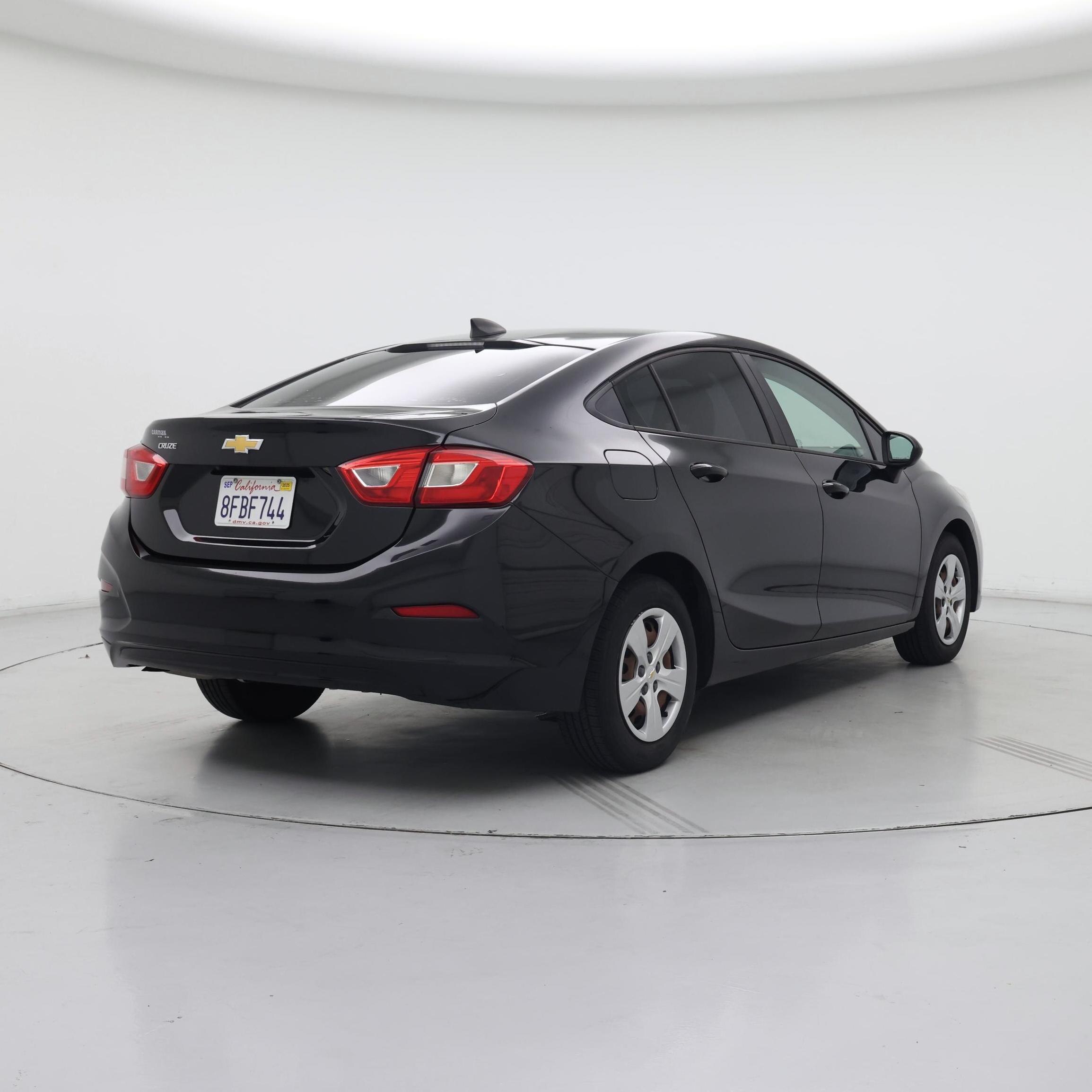 Thumbnail: 2018 Chevrolet Cruze - 8
