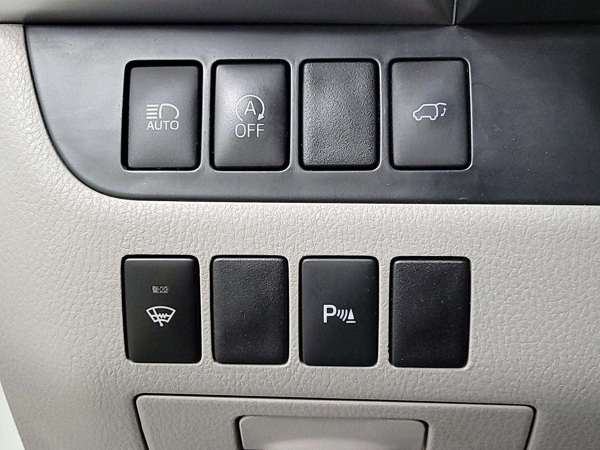 Thumbnail: 2019 Toyota Highlander - 13