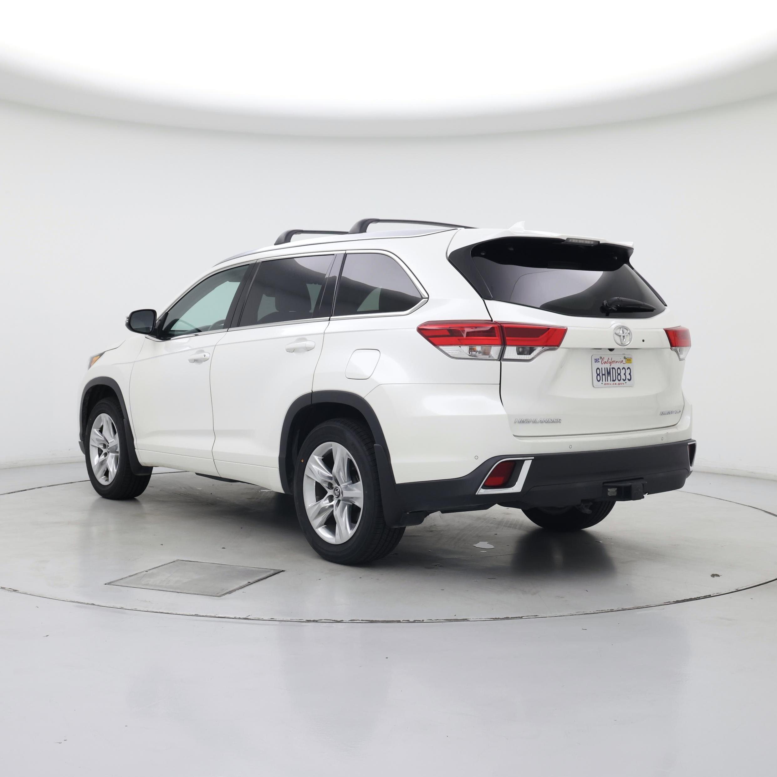 Thumbnail: 2019 Toyota Highlander - 2