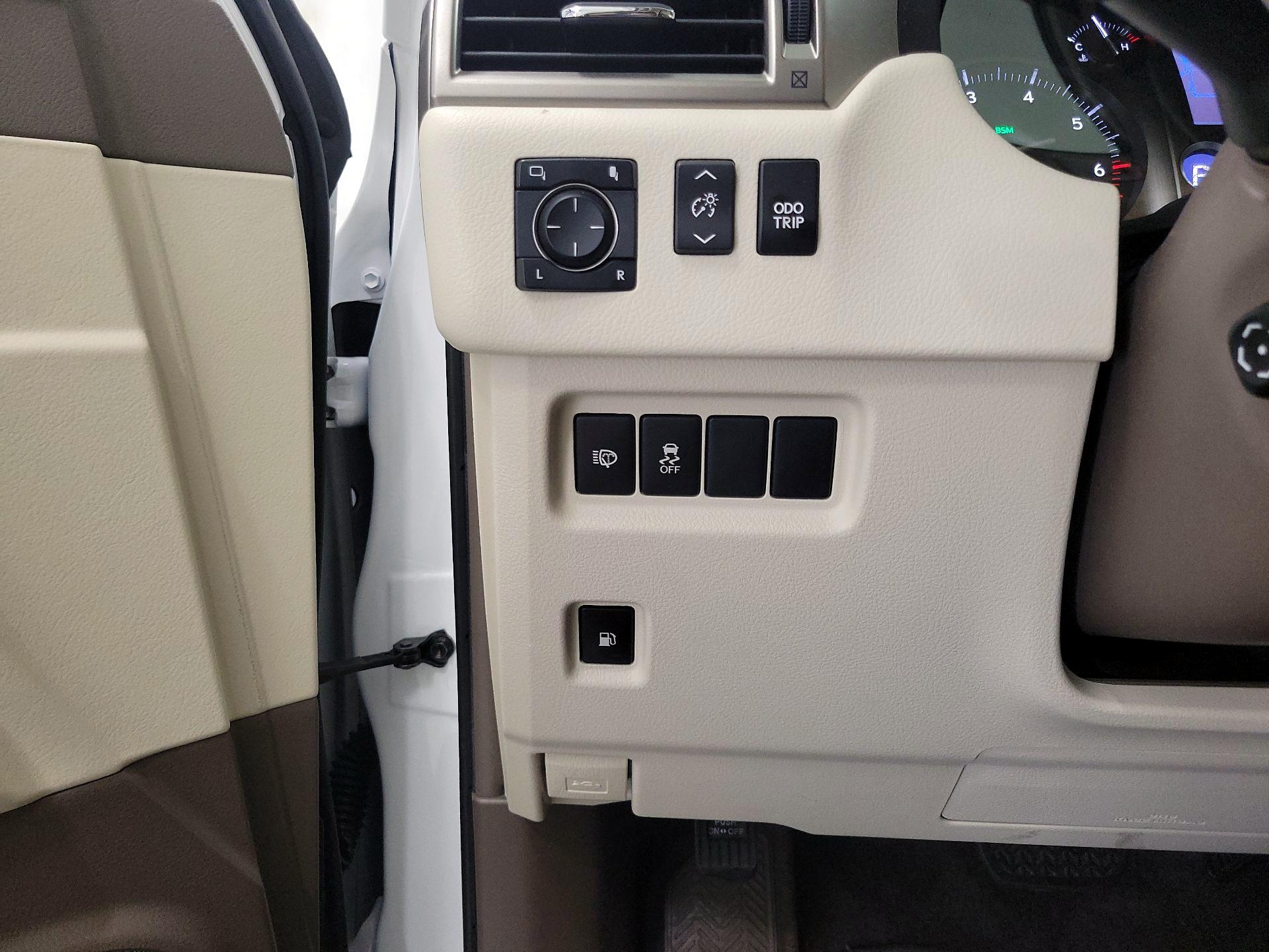 Thumbnail: 2018 Lexus GX - 13