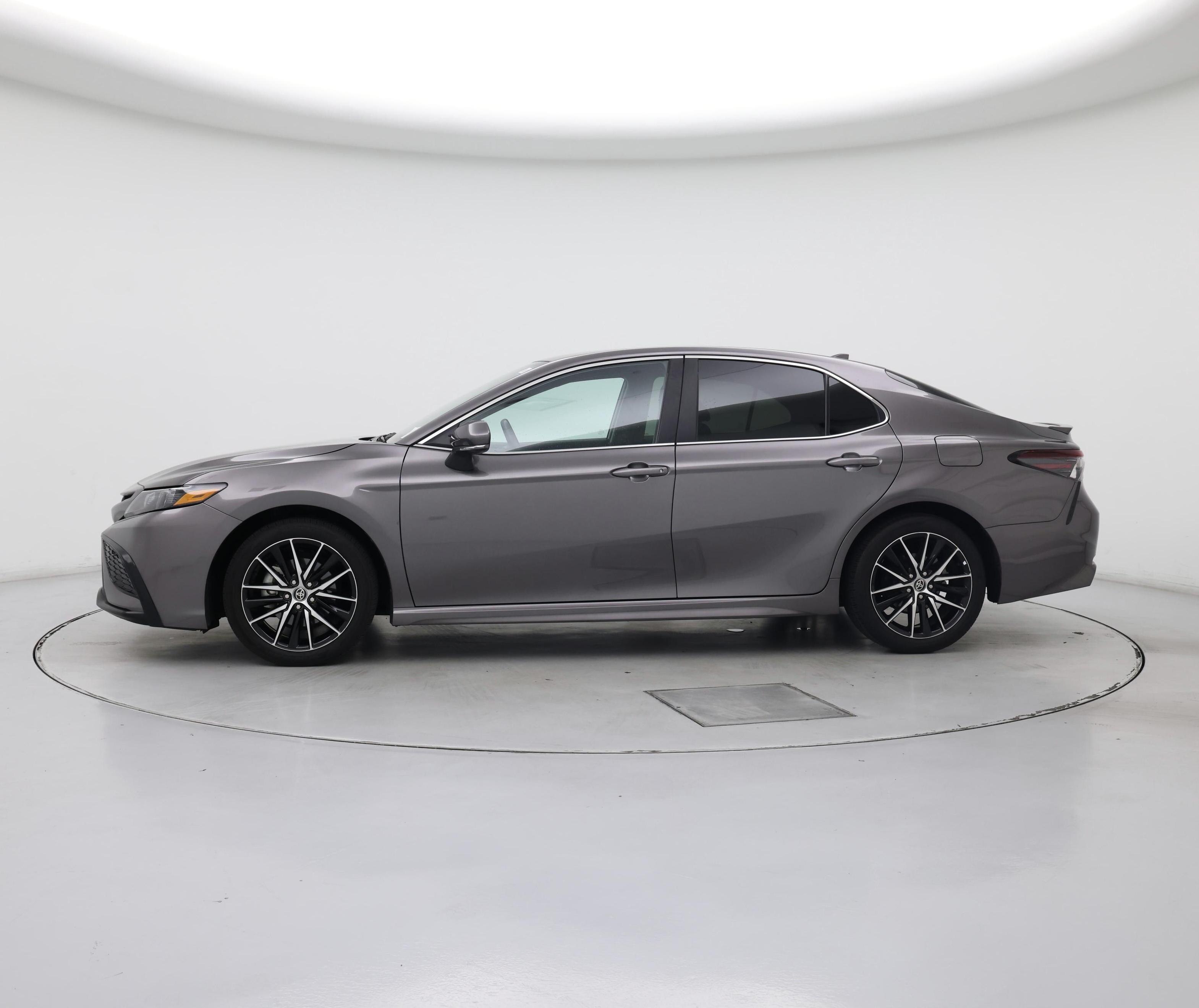 Thumbnail: 2024 Toyota Camry - 3