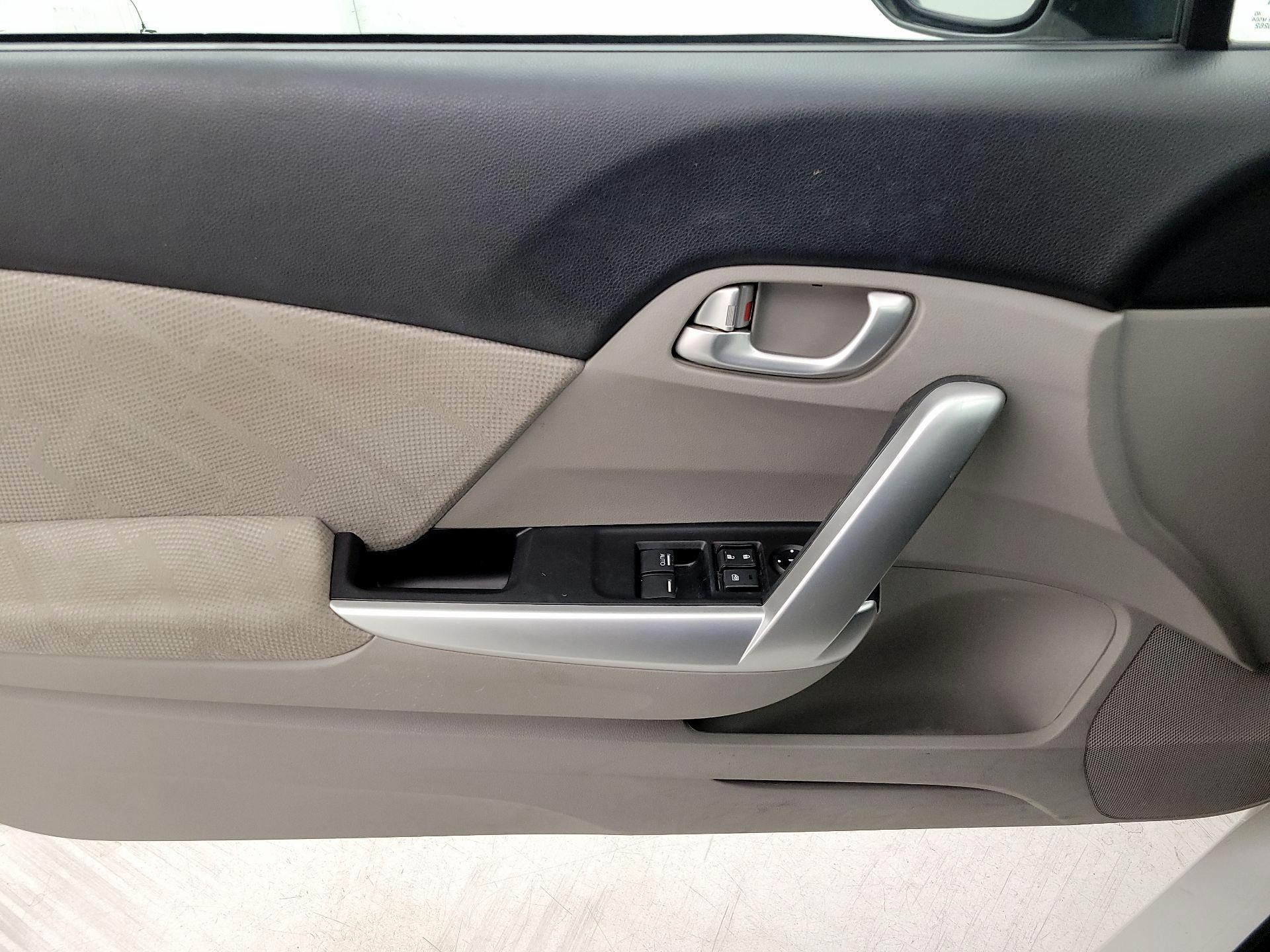 Thumbnail: 2013 Honda Civic - 12