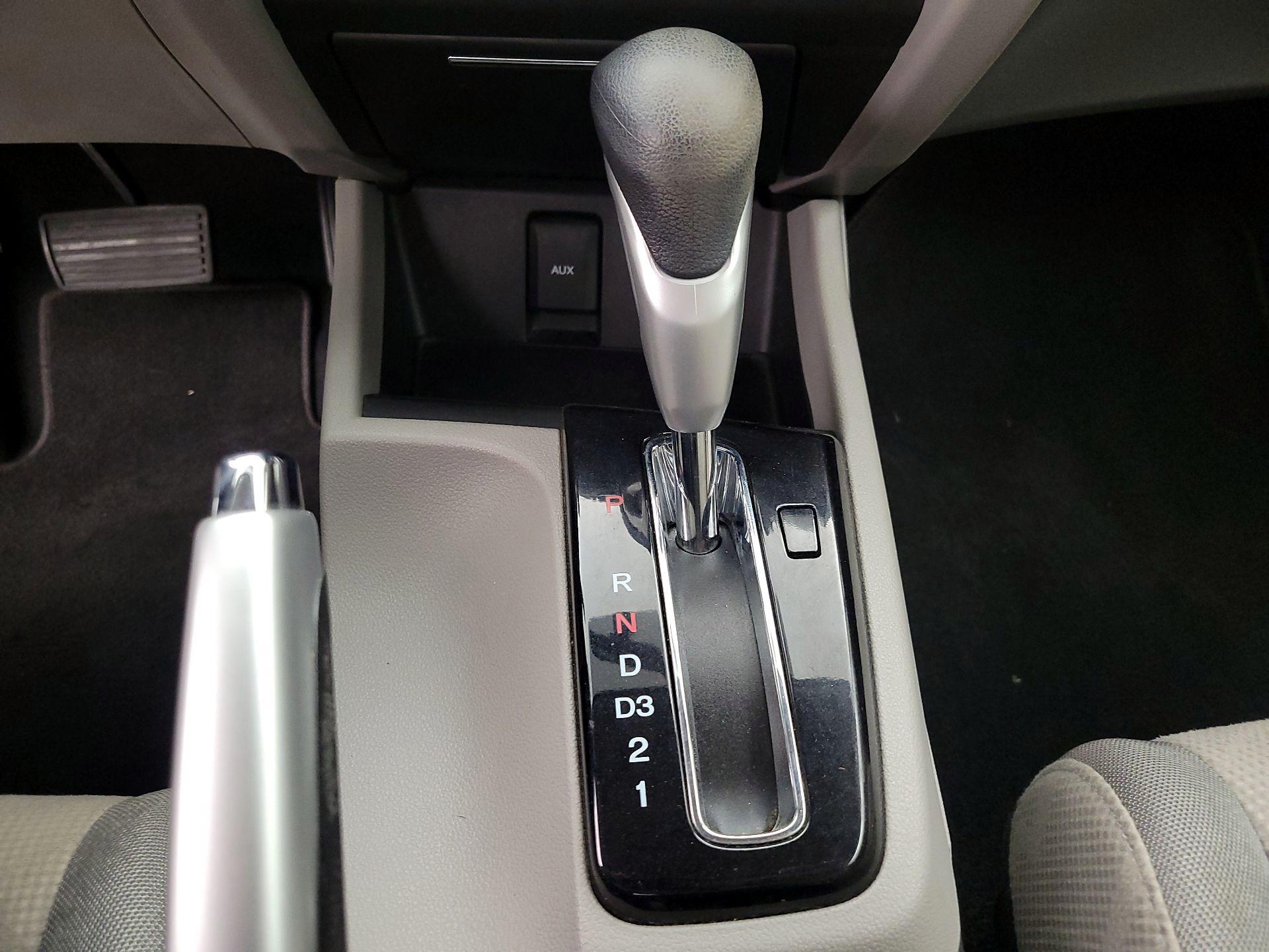 Thumbnail: 2013 Honda Civic - 17