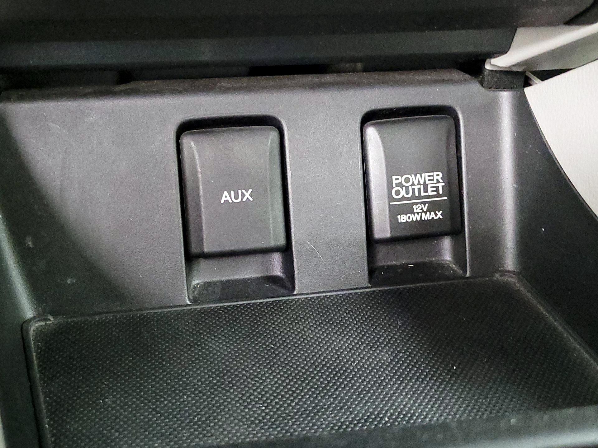 Thumbnail: 2013 Honda Civic - 18