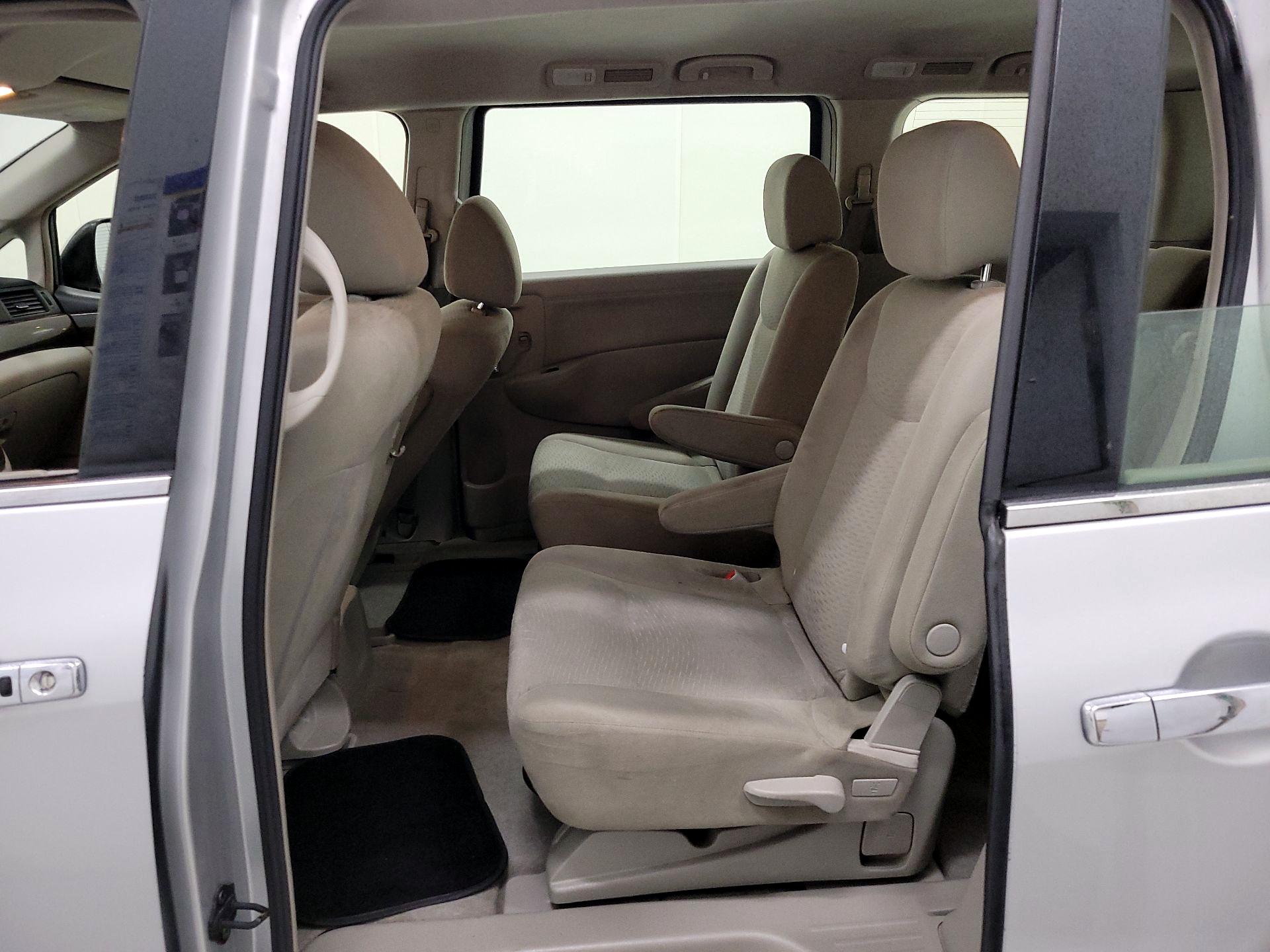 Thumbnail: 2014 Nissan Quest - 17