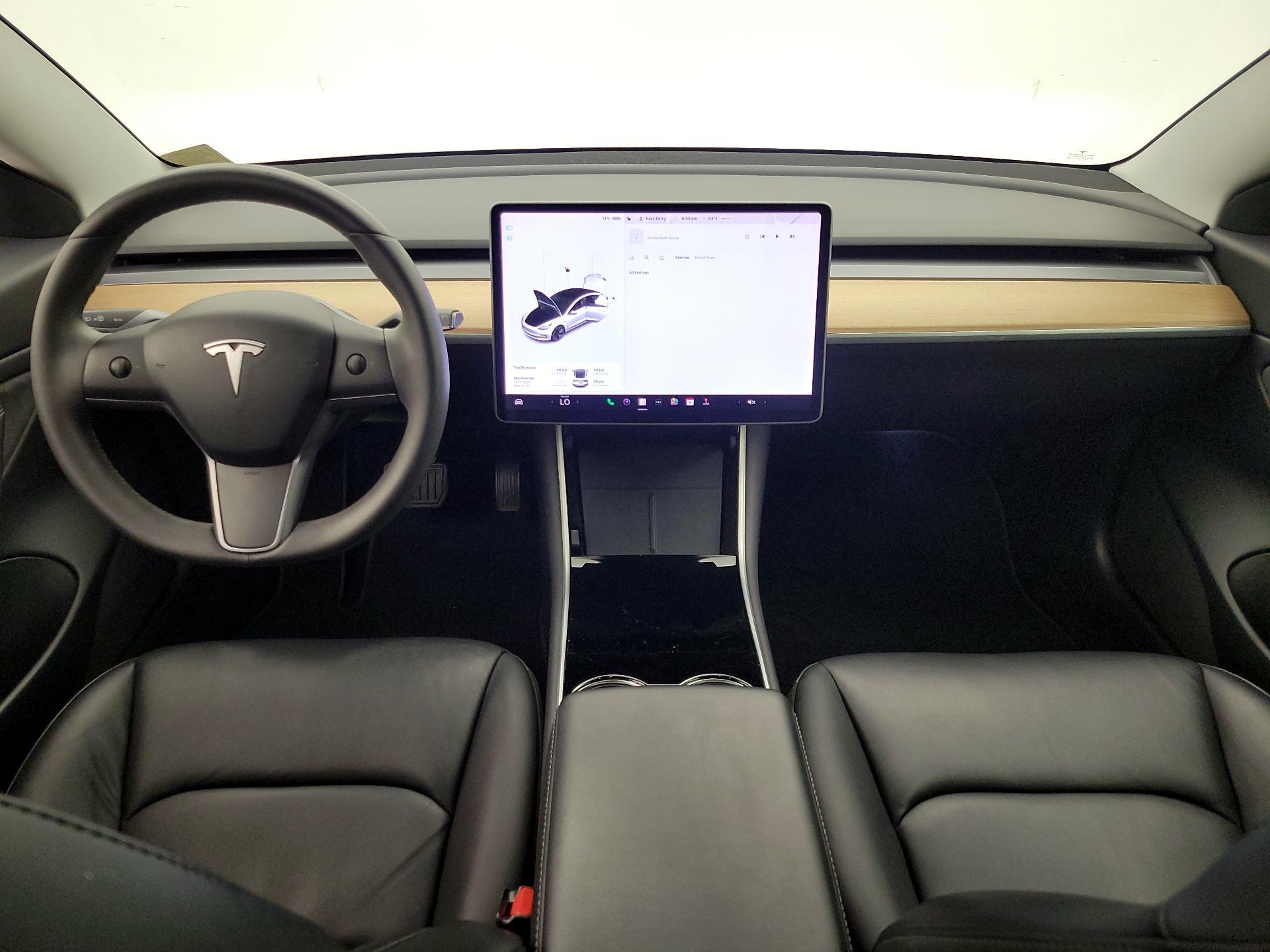 Thumbnail: 2020 Tesla Model 3 - 9