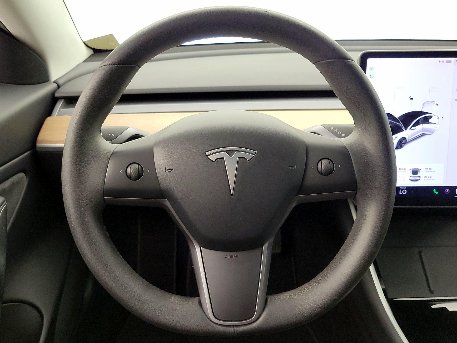 Thumbnail: 2020 Tesla Model 3 - 10