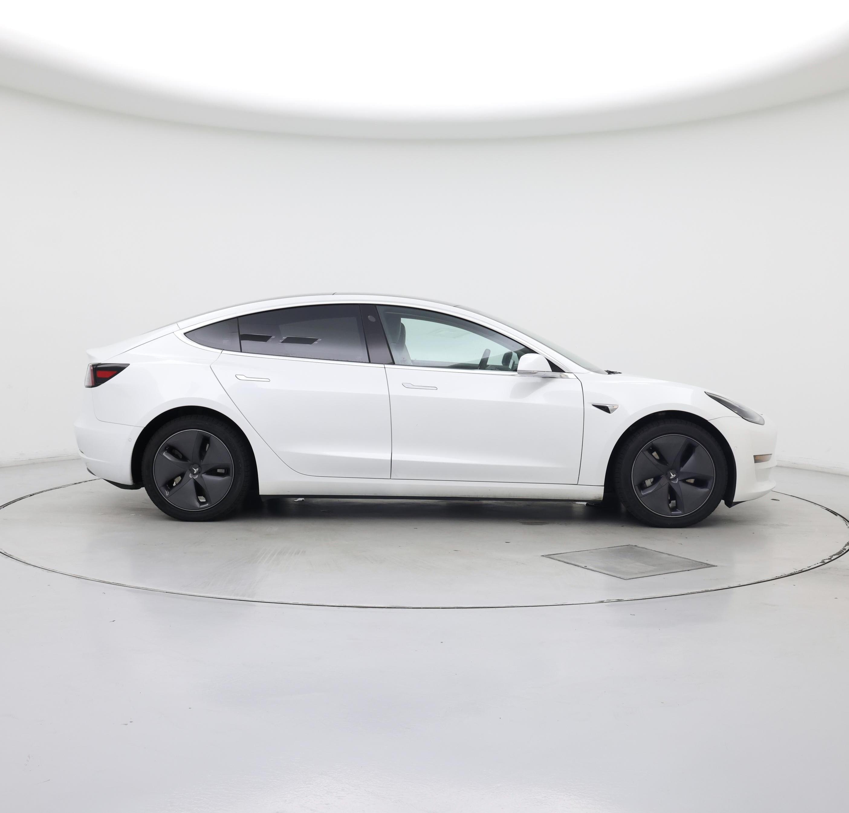 Thumbnail: 2020 Tesla Model 3 - 7