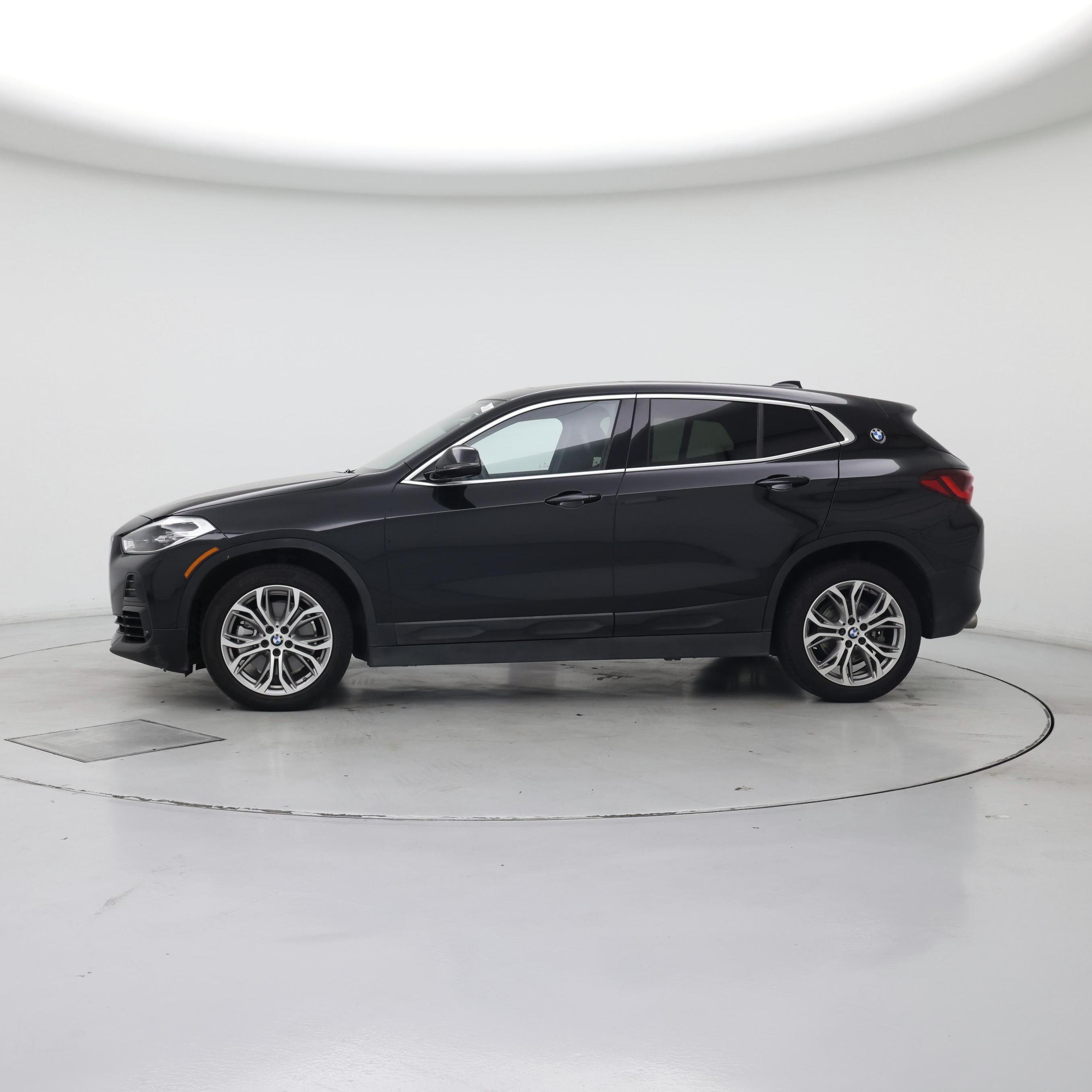 Thumbnail: 2022 BMW X2 - 3
