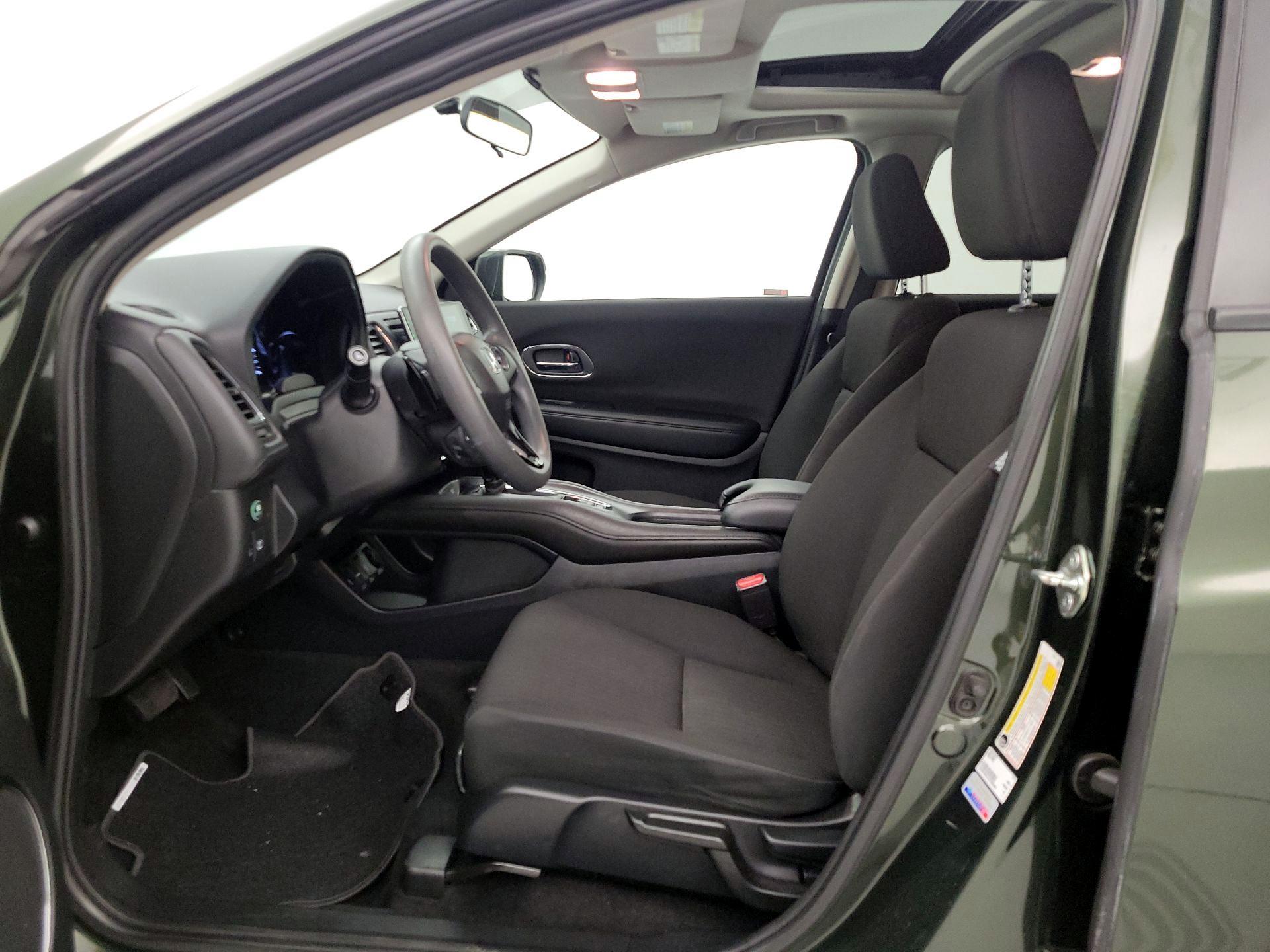 Thumbnail: 2018 Honda HR-V - 11