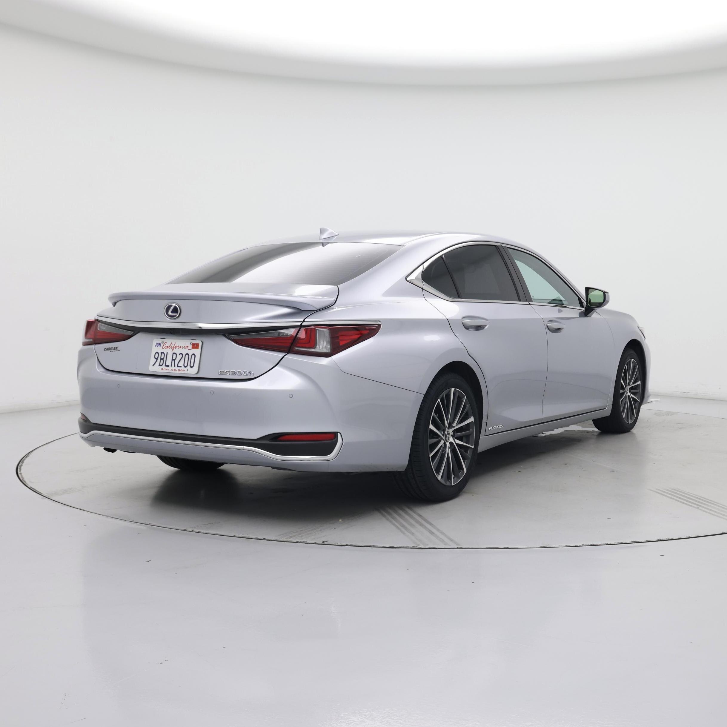 Thumbnail: 2022 Lexus ES - 8