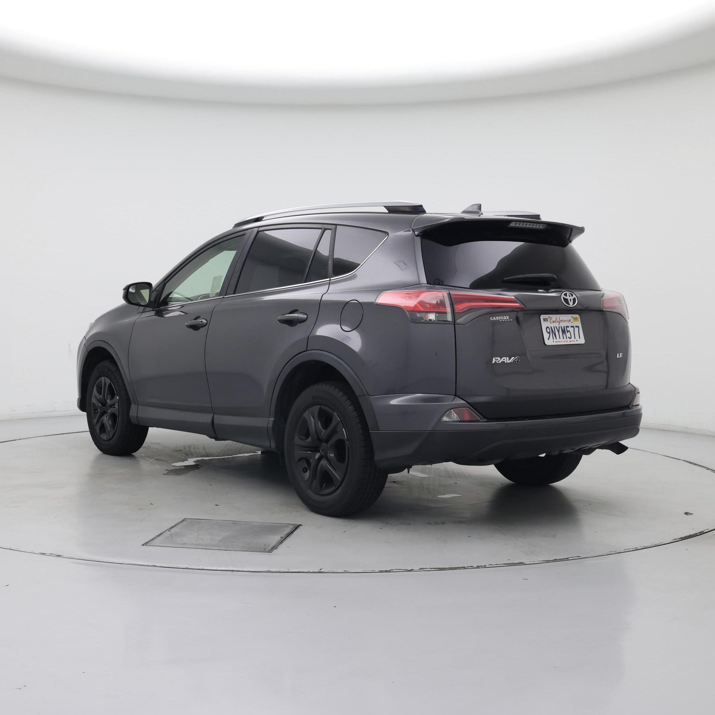 Thumbnail: 2018 Toyota RAV4 - 2