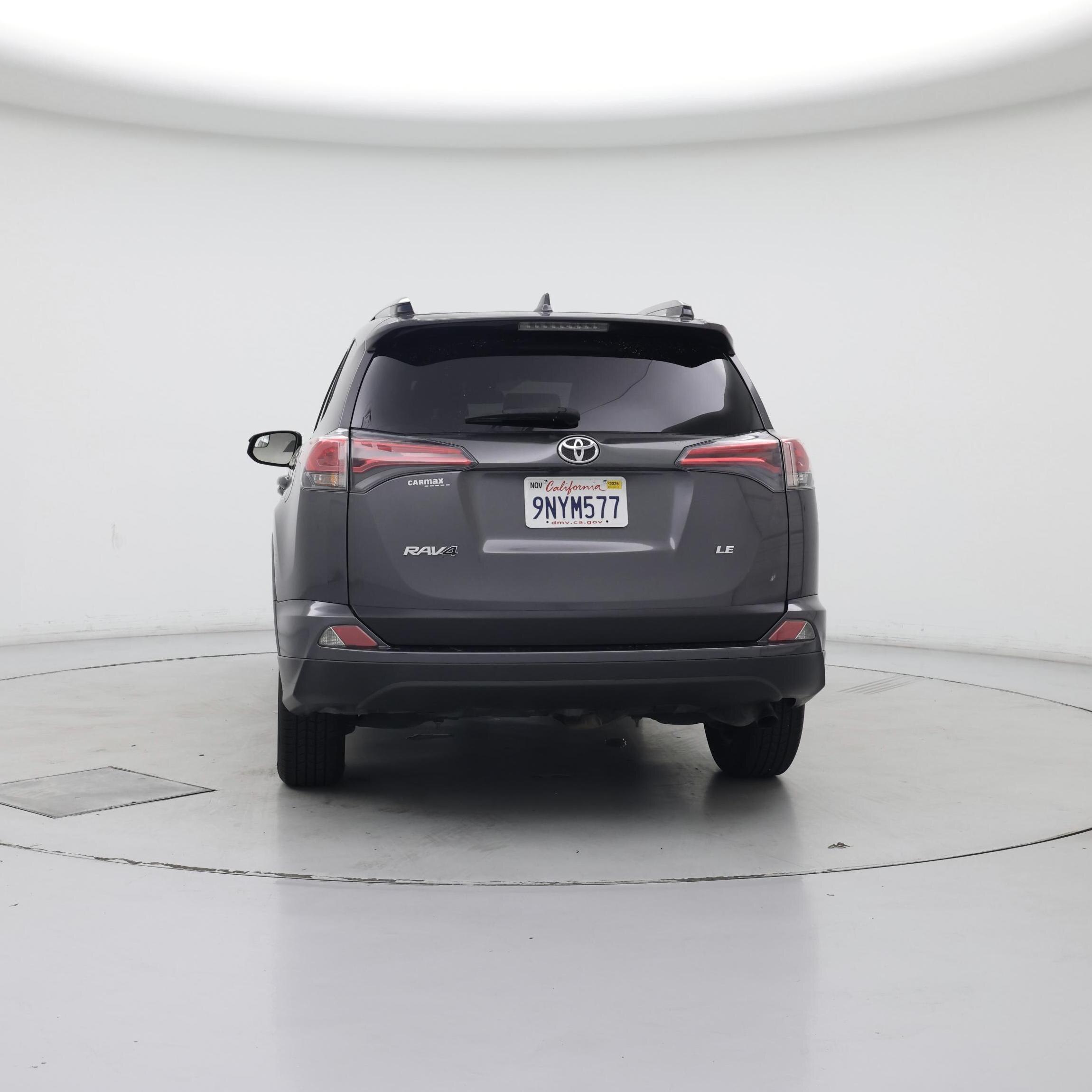 Thumbnail: 2018 Toyota RAV4 - 6