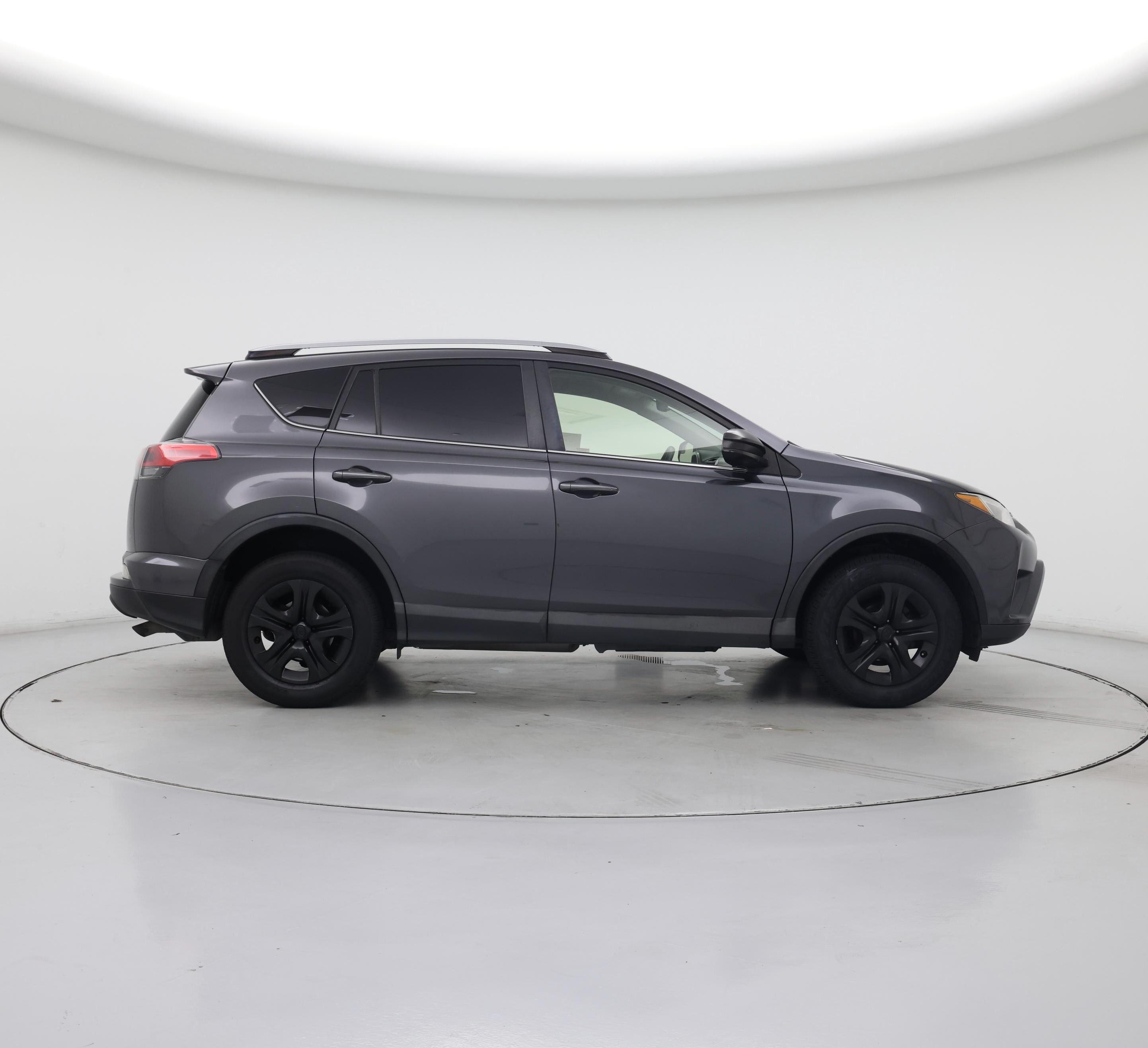 Thumbnail: 2018 Toyota RAV4 - 7