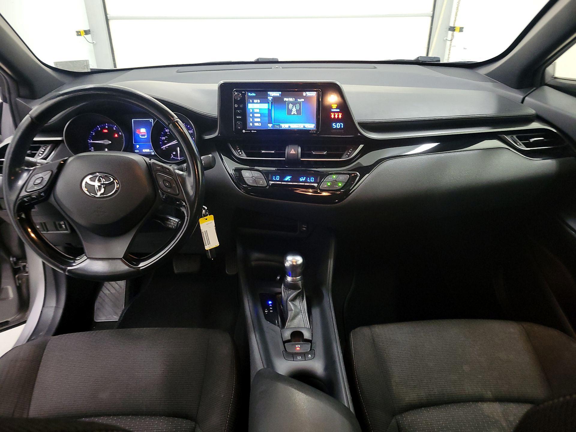Thumbnail: 2018 Toyota C-HR - 9