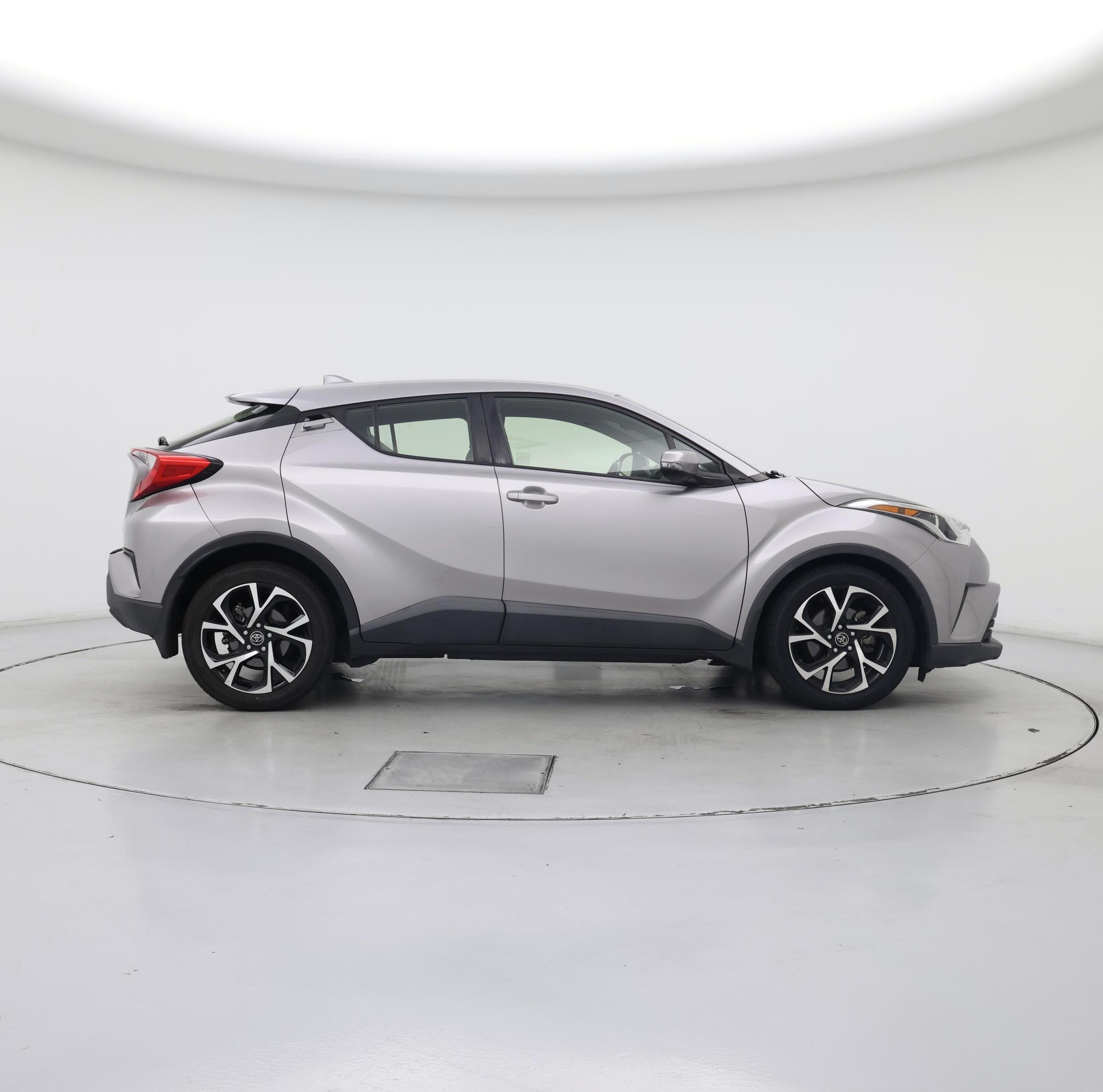 Thumbnail: 2018 Toyota C-HR - 7