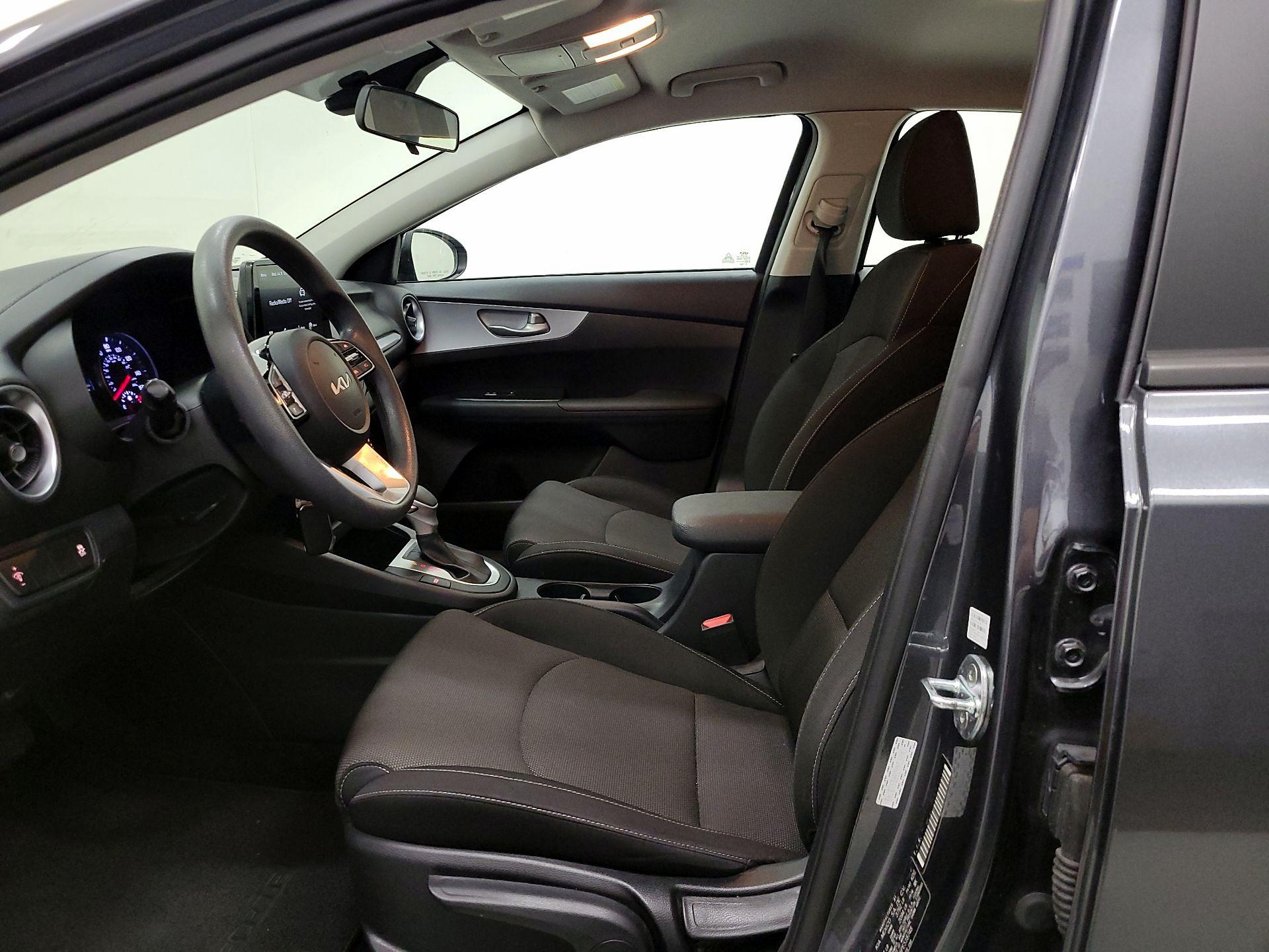 Thumbnail: 2023 Kia Forte - 11