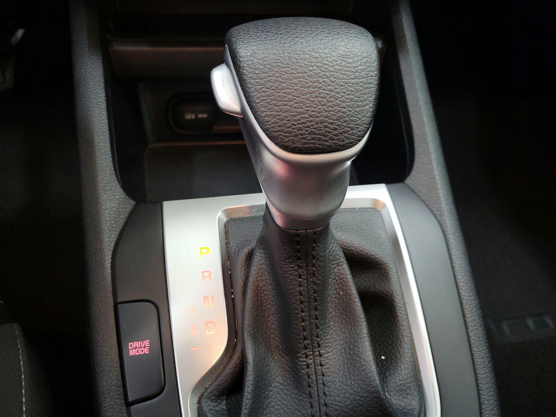 Thumbnail: 2023 Kia Forte - 17