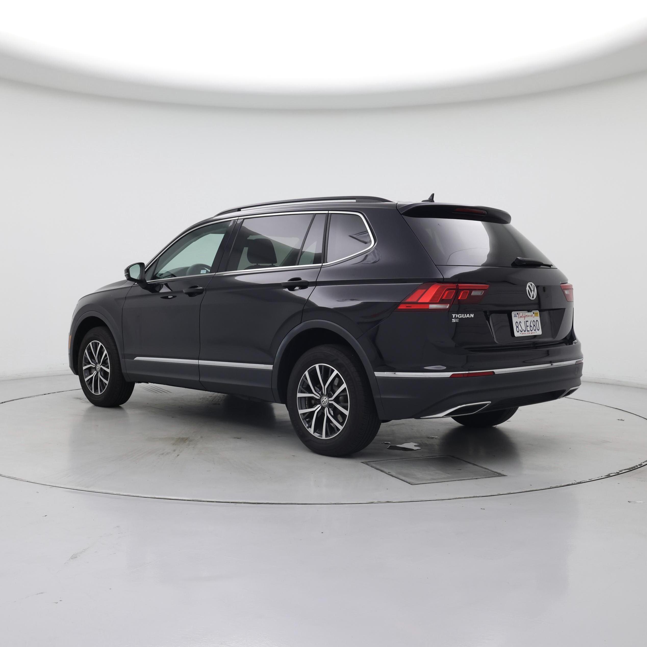 Thumbnail: 2020 Volkswagen Tiguan - 2