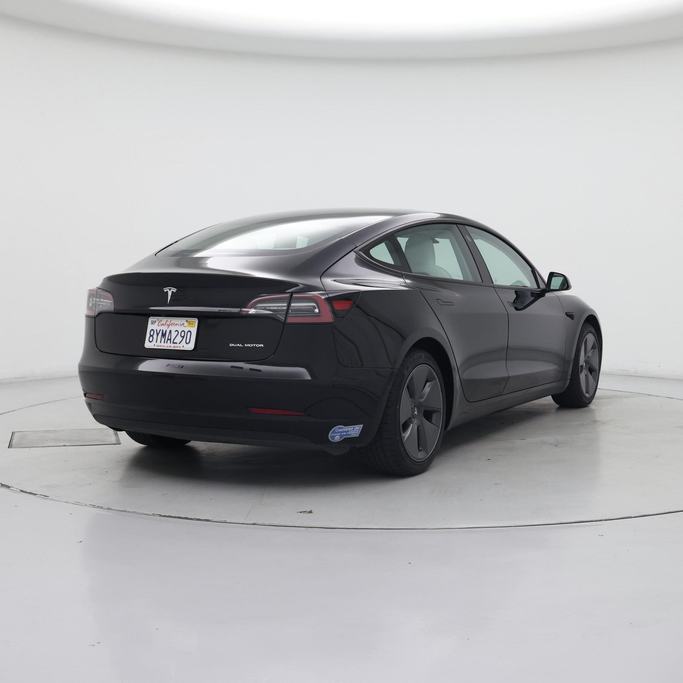 Thumbnail: 2021 Tesla Model 3 - 8