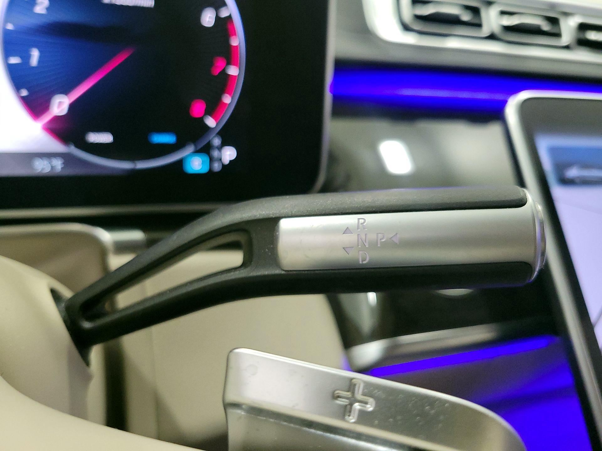Thumbnail: 2021 Mercedes-Benz S-Class - 18