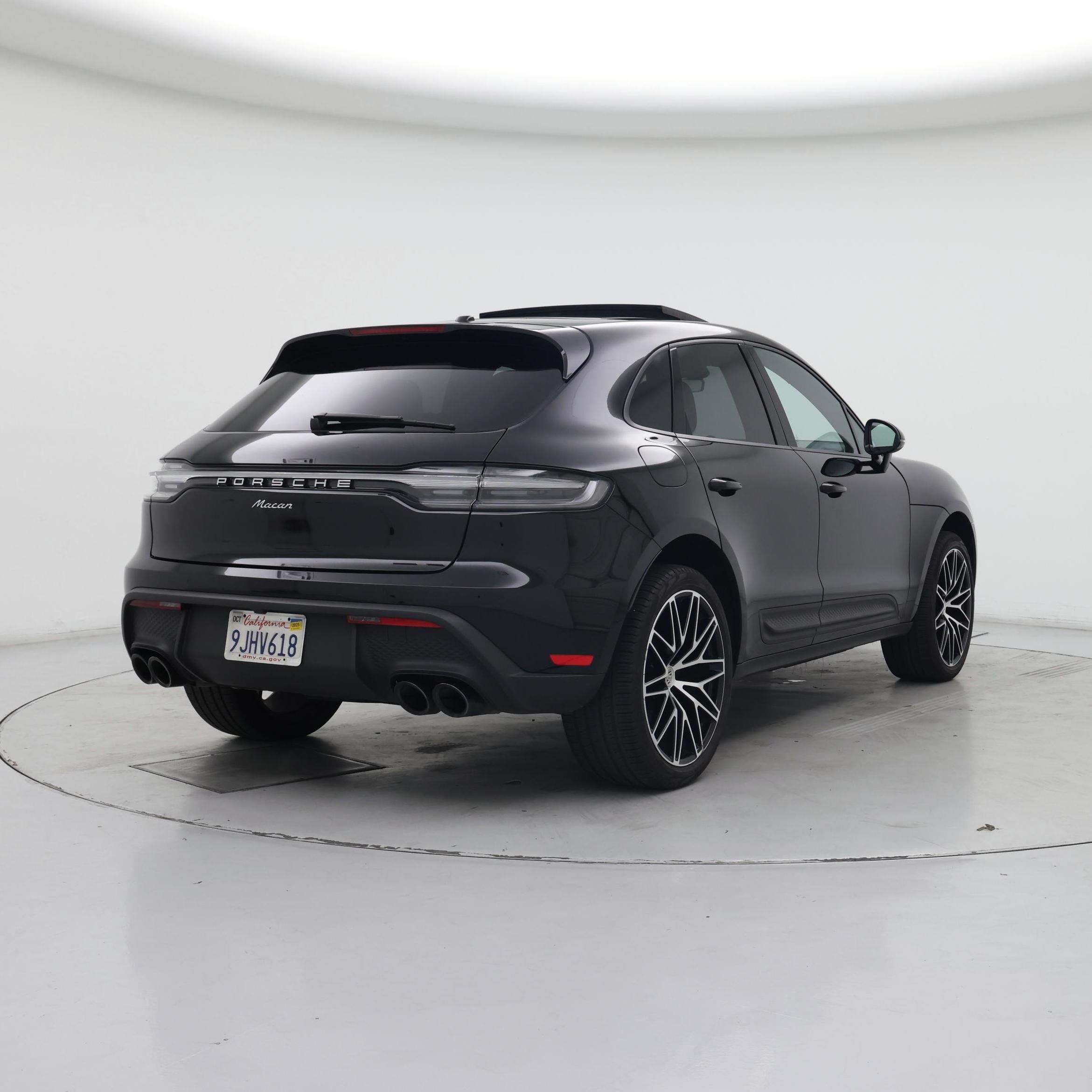 Thumbnail: 2024 Porsche Macan - 8