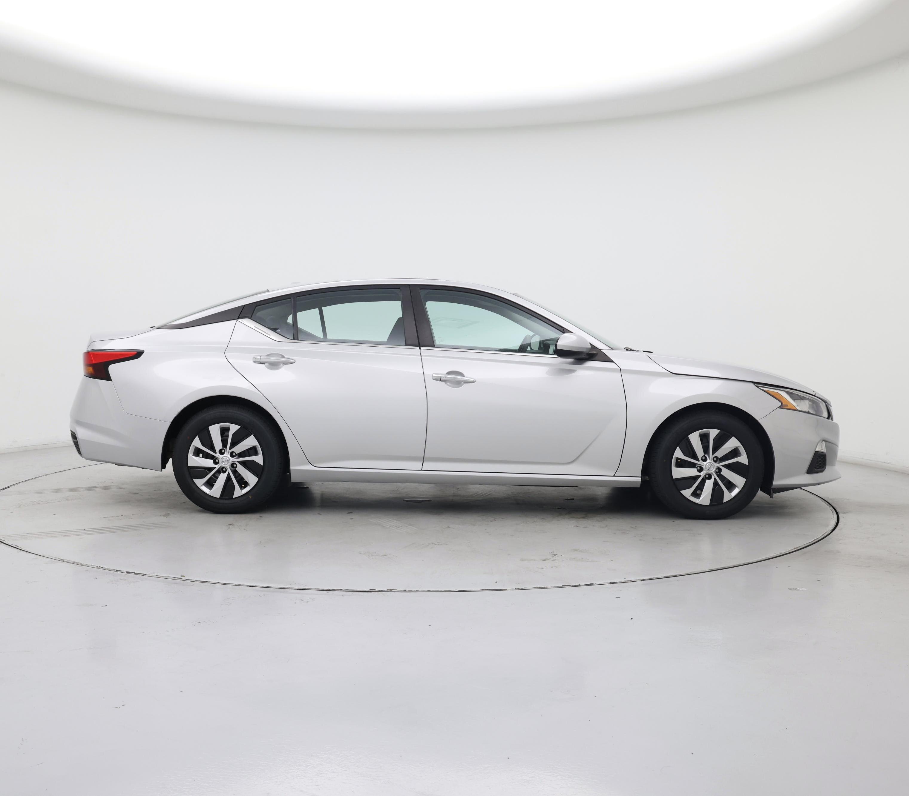 Thumbnail: 2020 Nissan Altima - 7