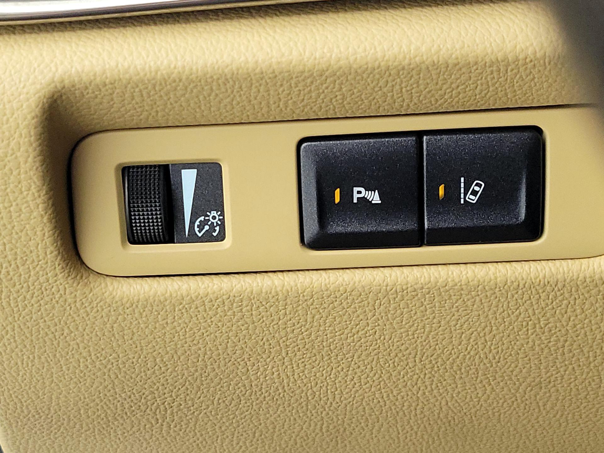 Thumbnail: 2013 Cadillac ATS - 13