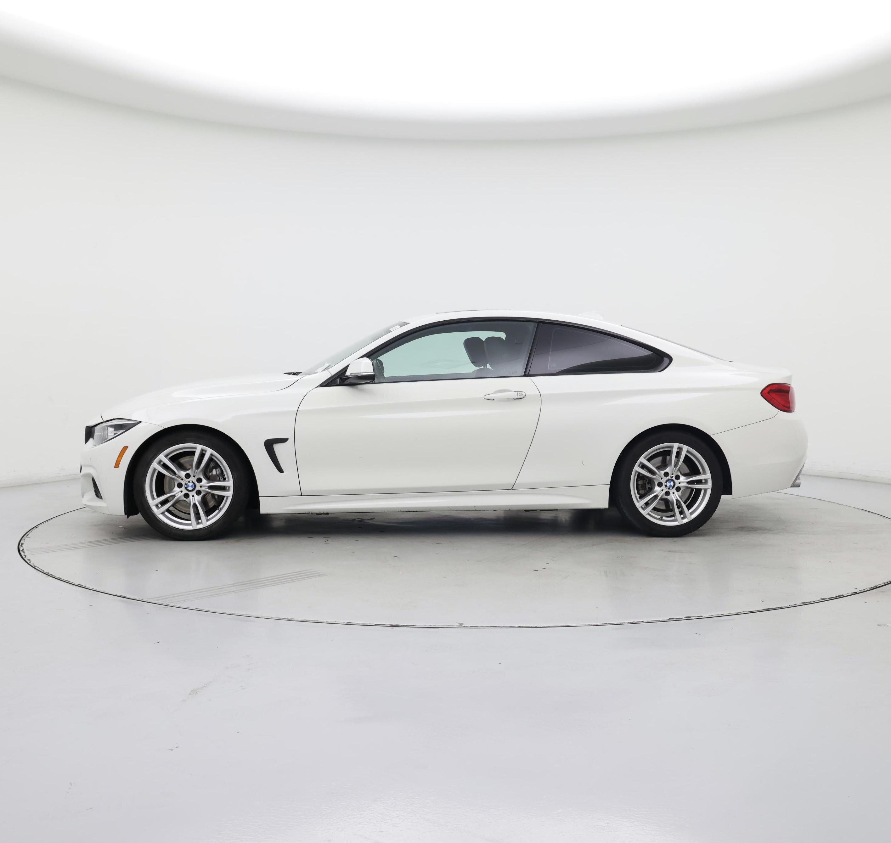 Thumbnail: 2019 BMW 4 Series - 3