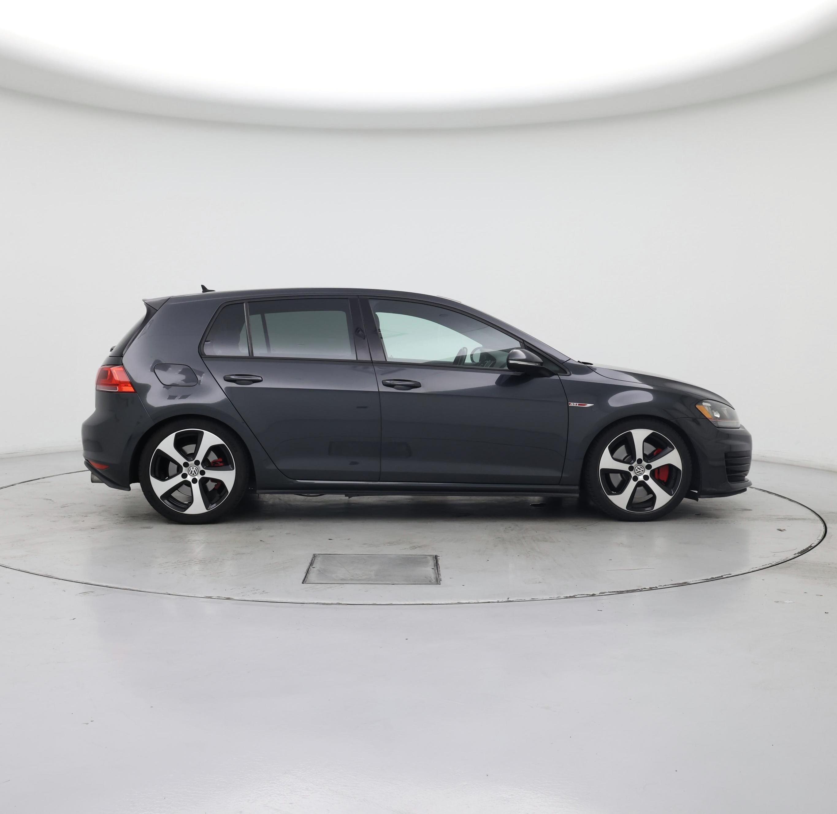 Thumbnail: 2016 Volkswagen Golf - 7