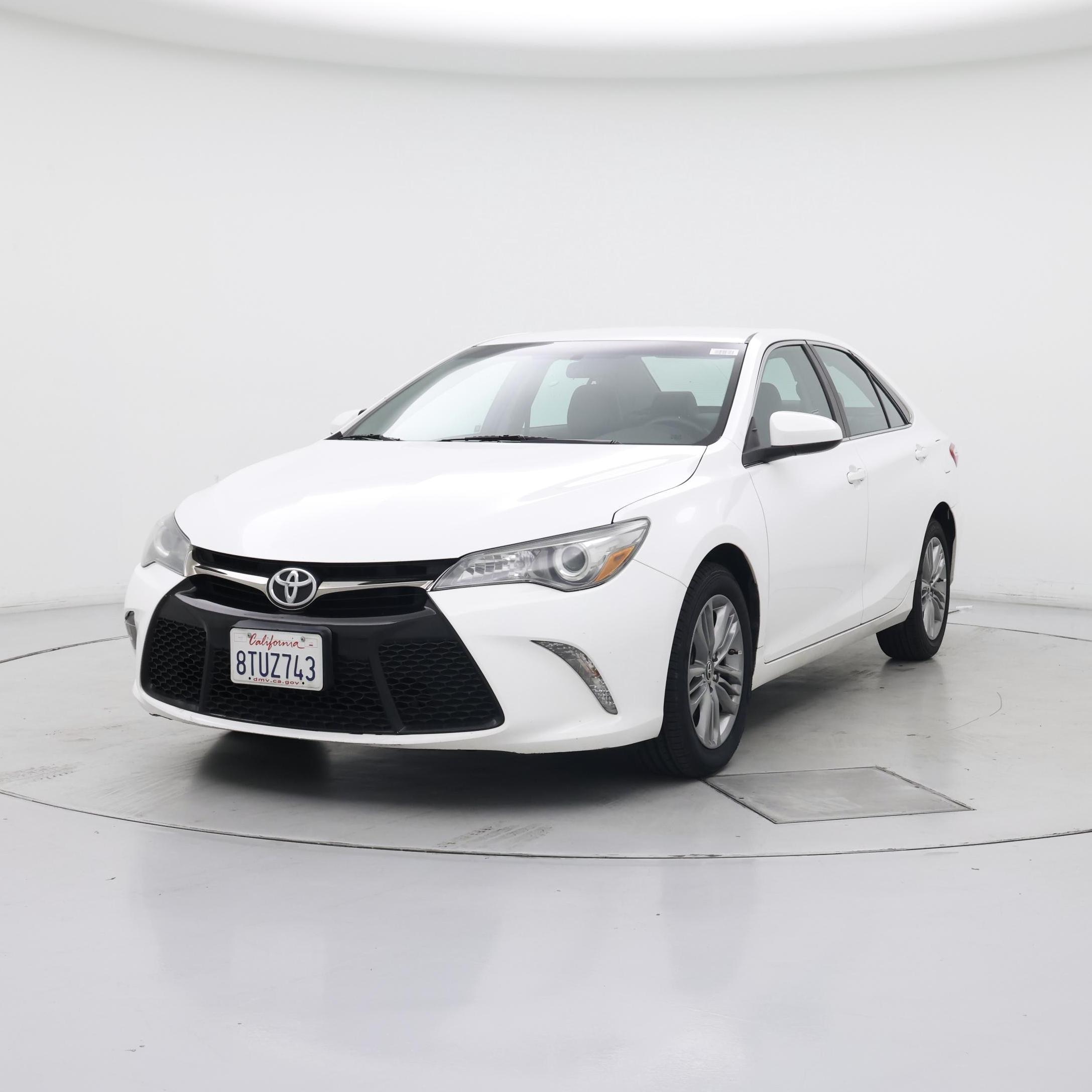 Thumbnail: 2016 Toyota Camry - 4