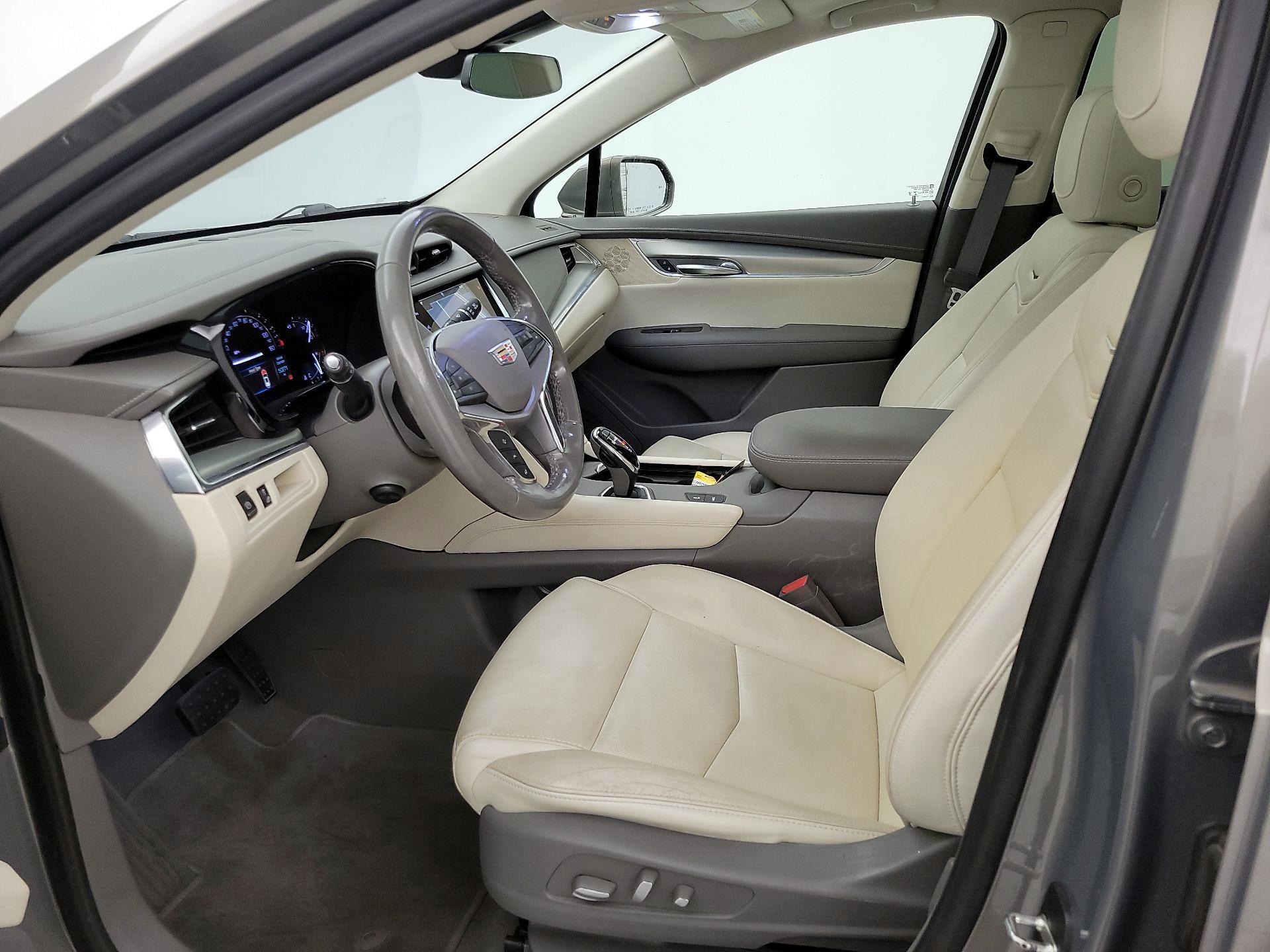 Thumbnail: 2019 Cadillac XT5 - 11