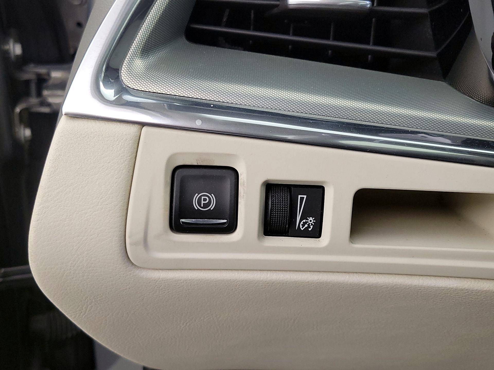 Thumbnail: 2019 Cadillac XT5 - 13