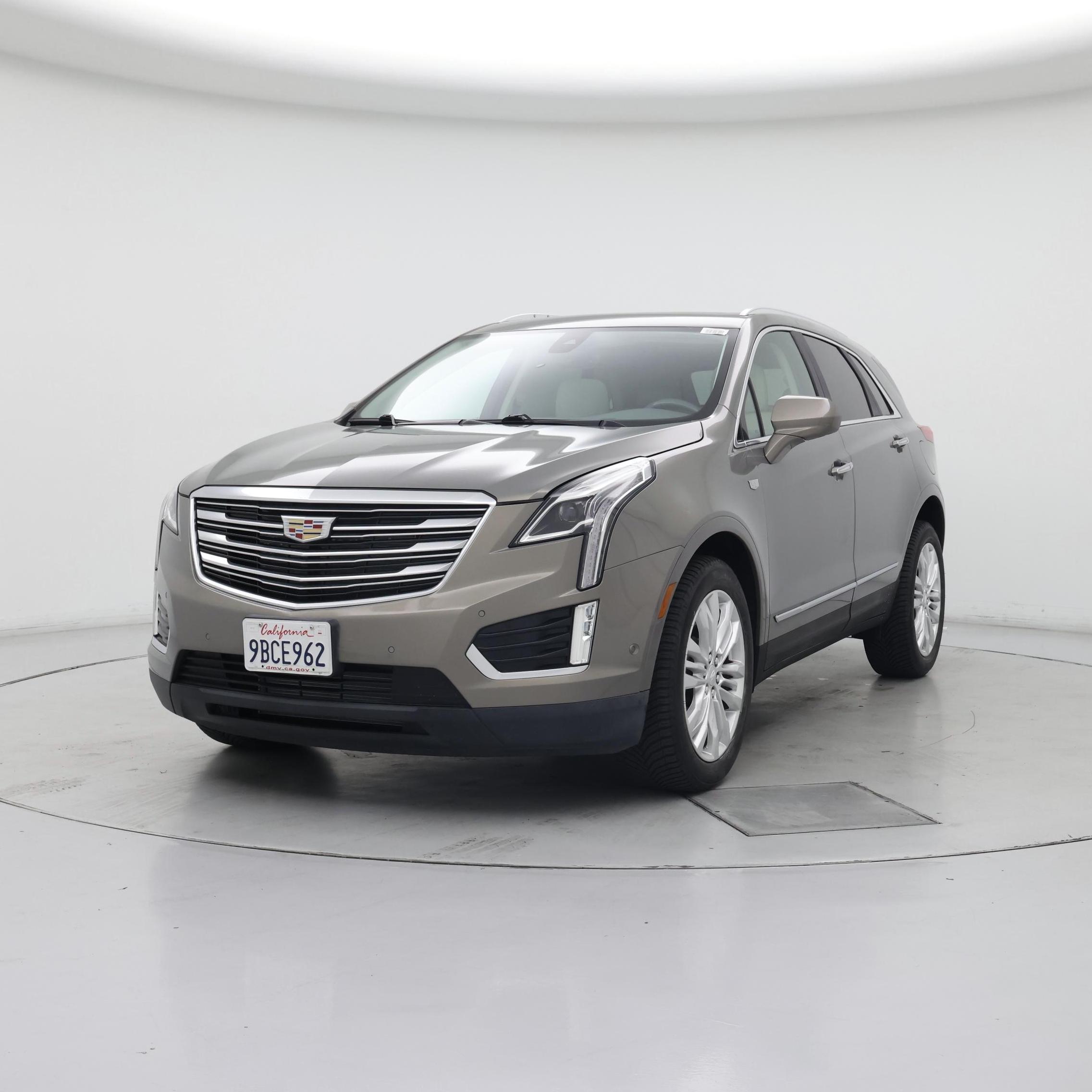 Thumbnail: 2019 Cadillac XT5 - 4