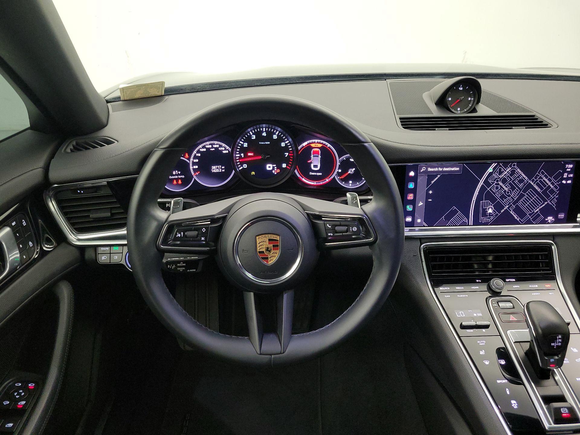 Thumbnail: 2022 Porsche Panamera - 10