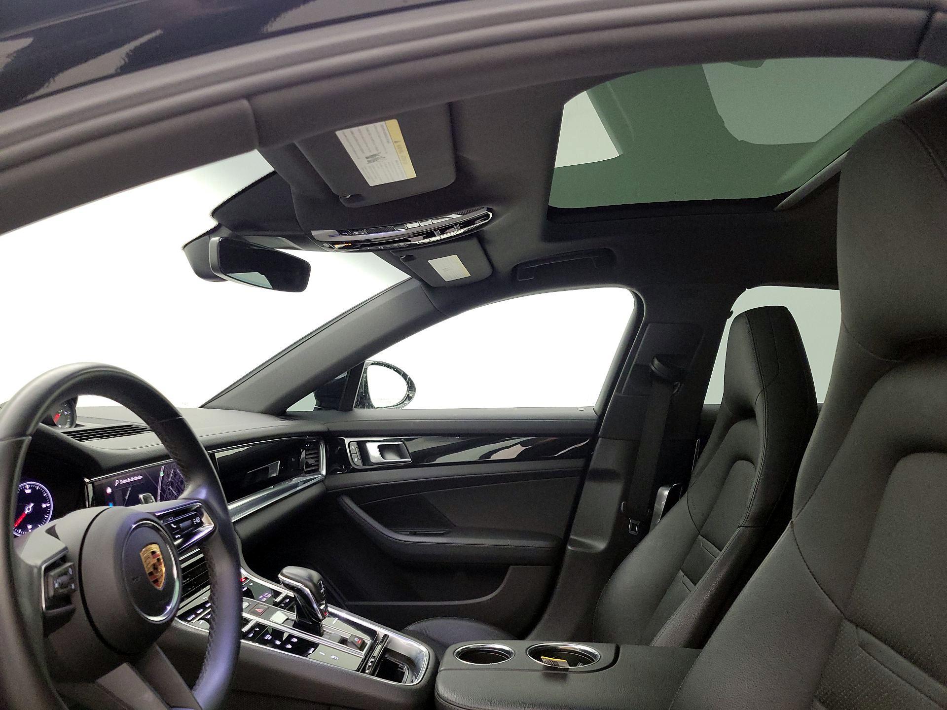 Thumbnail: 2022 Porsche Panamera - 19