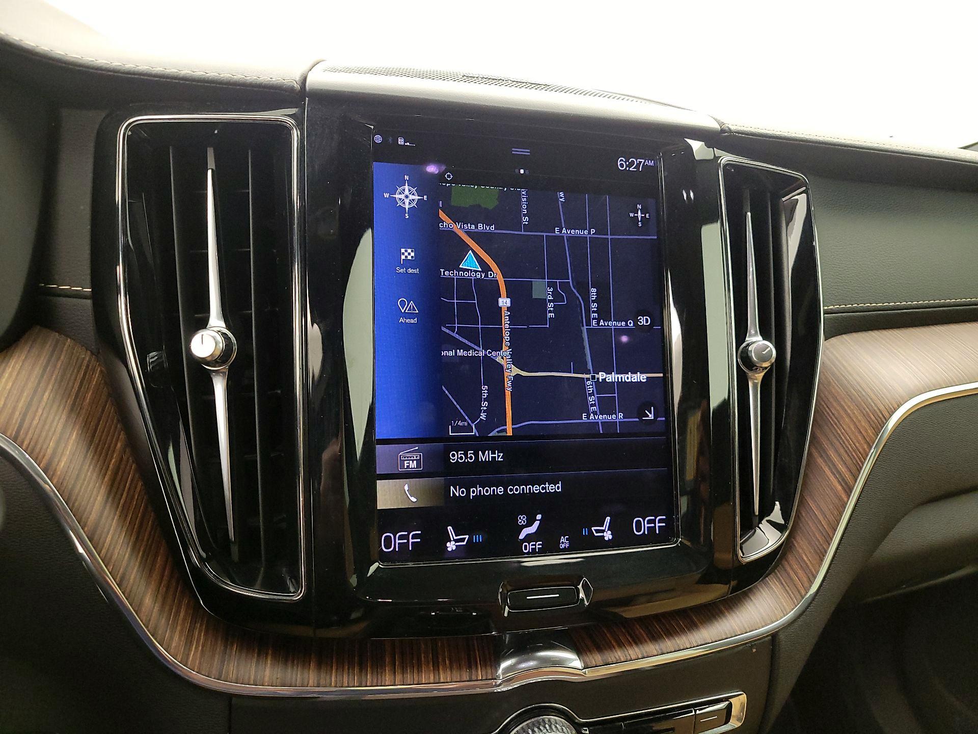 Thumbnail: 2021 Volvo XC60 - 14