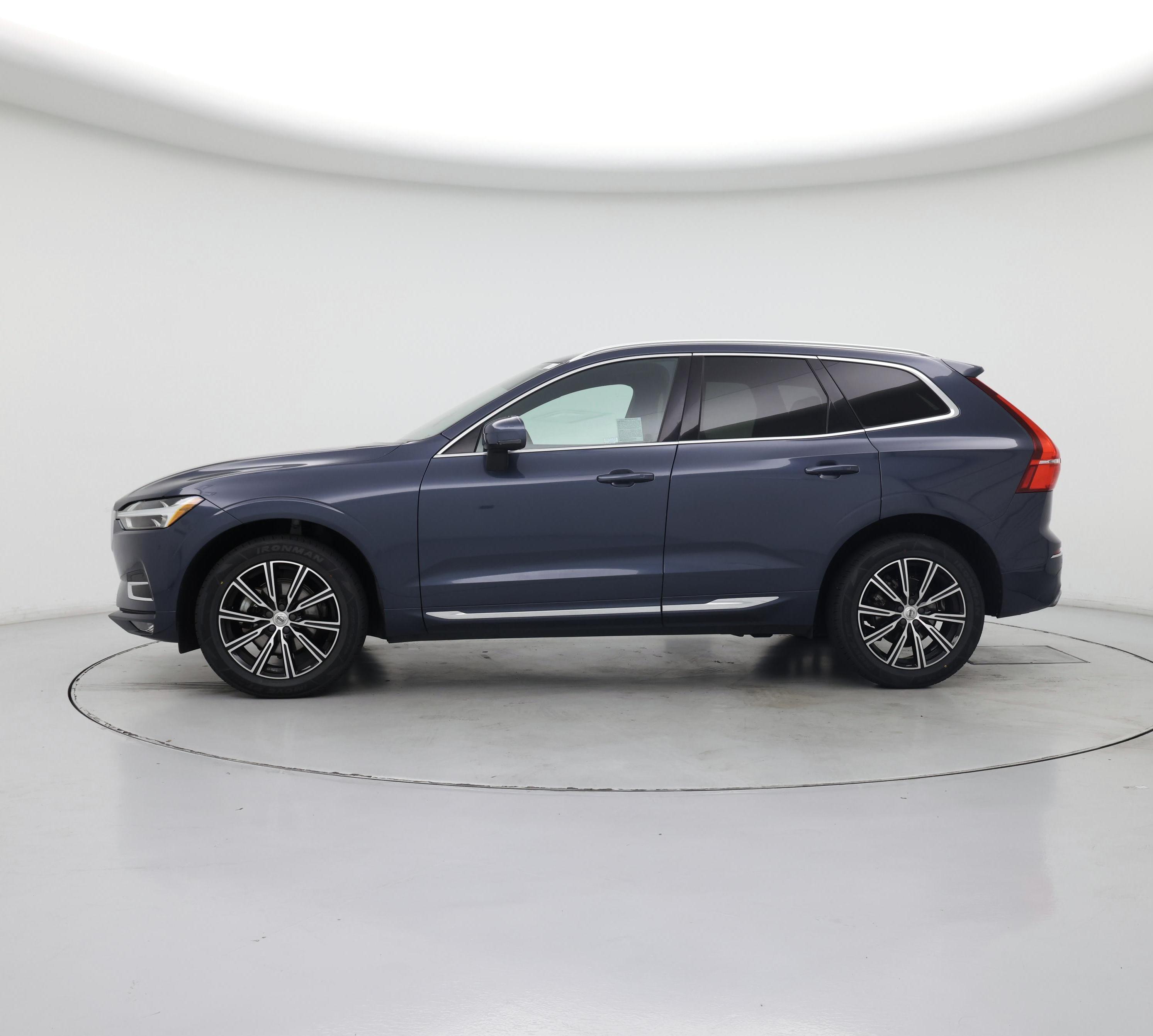 Thumbnail: 2021 Volvo XC60 - 3