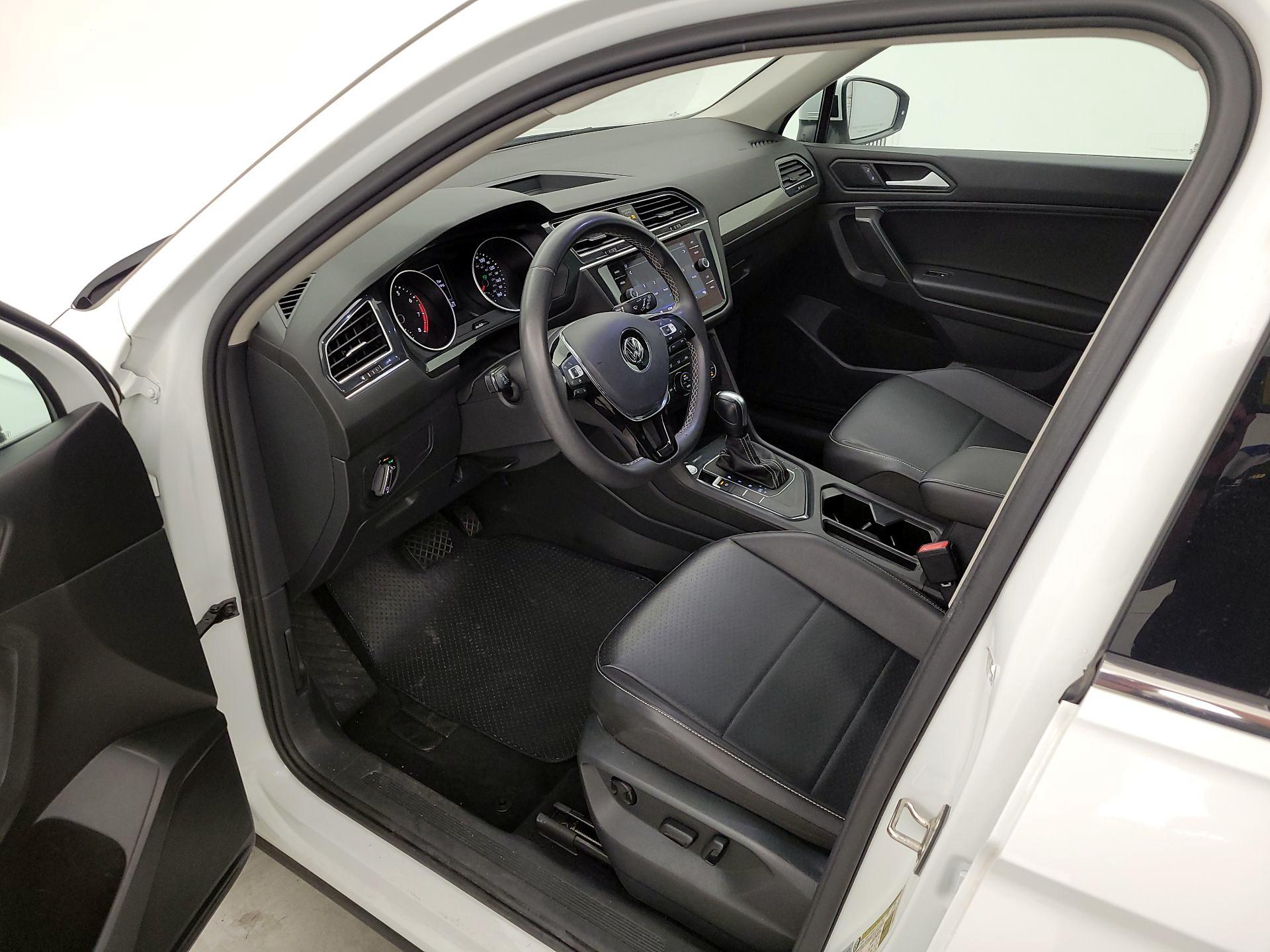 Thumbnail: 2021 Volkswagen Tiguan - 11