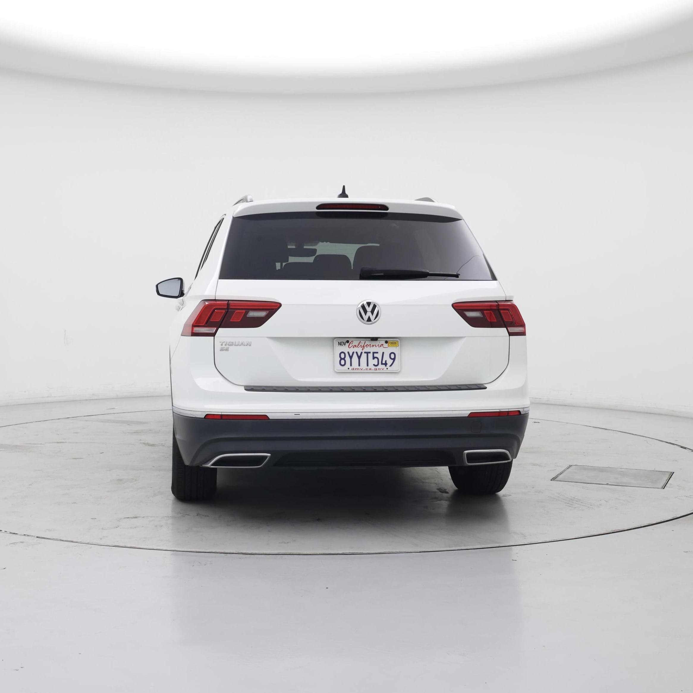 Thumbnail: 2021 Volkswagen Tiguan - 6