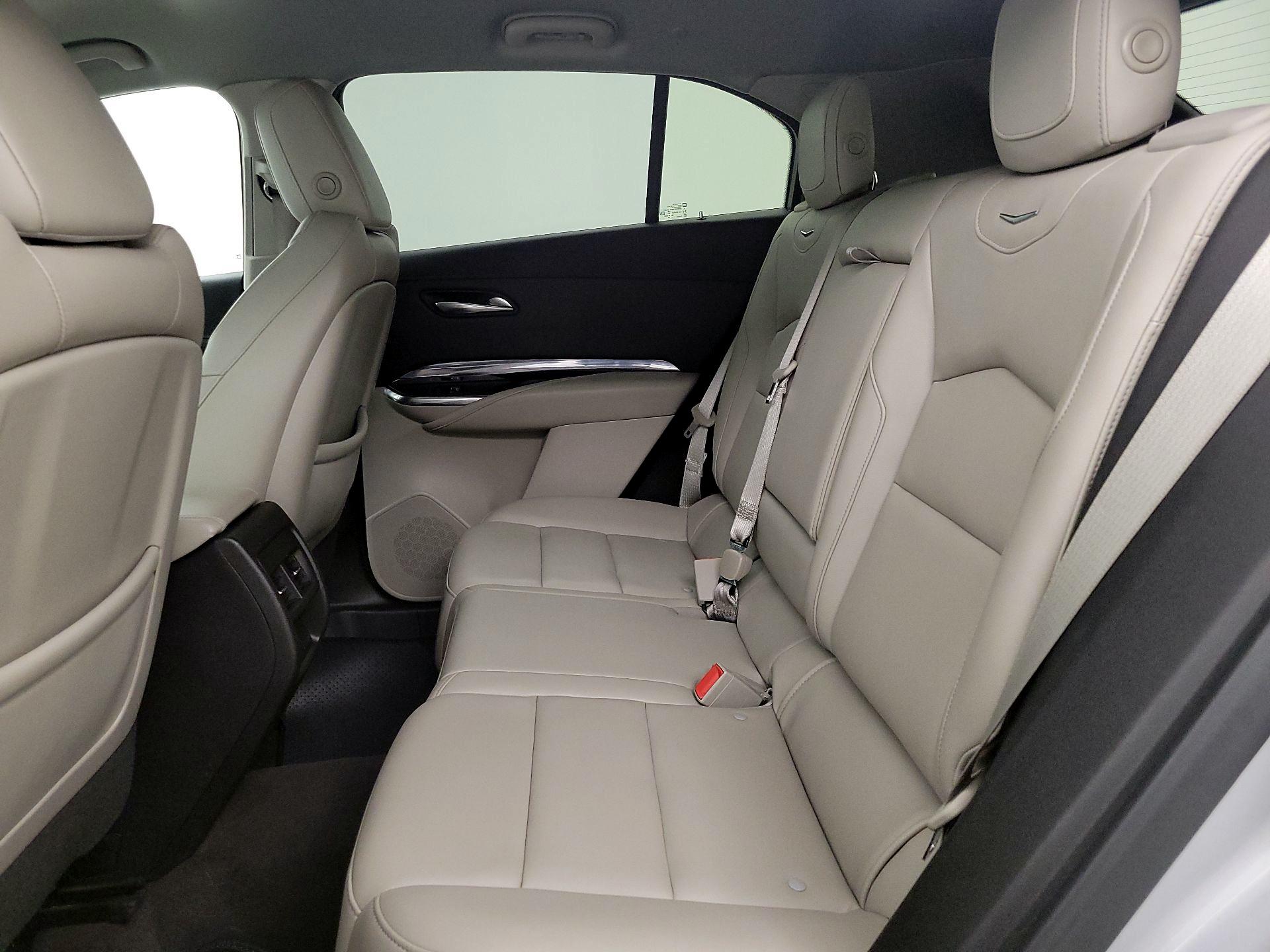 Thumbnail: 2019 Cadillac XT4 - 19