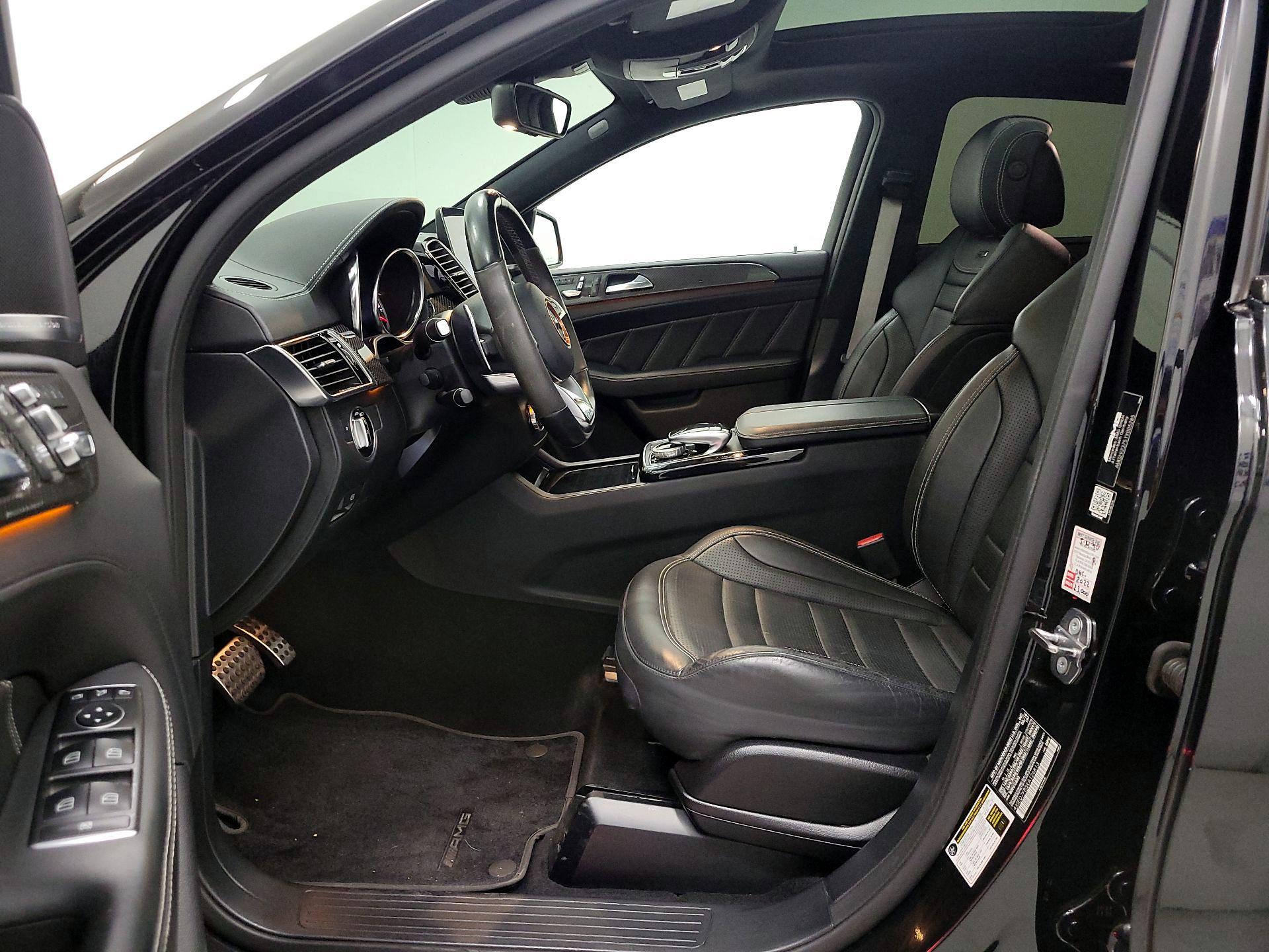 Thumbnail: 2019 Mercedes-Benz GL-Class - 11