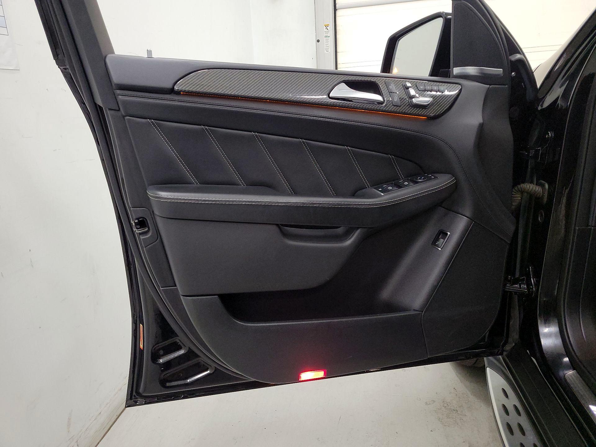 Thumbnail: 2019 Mercedes-Benz GL-Class - 12
