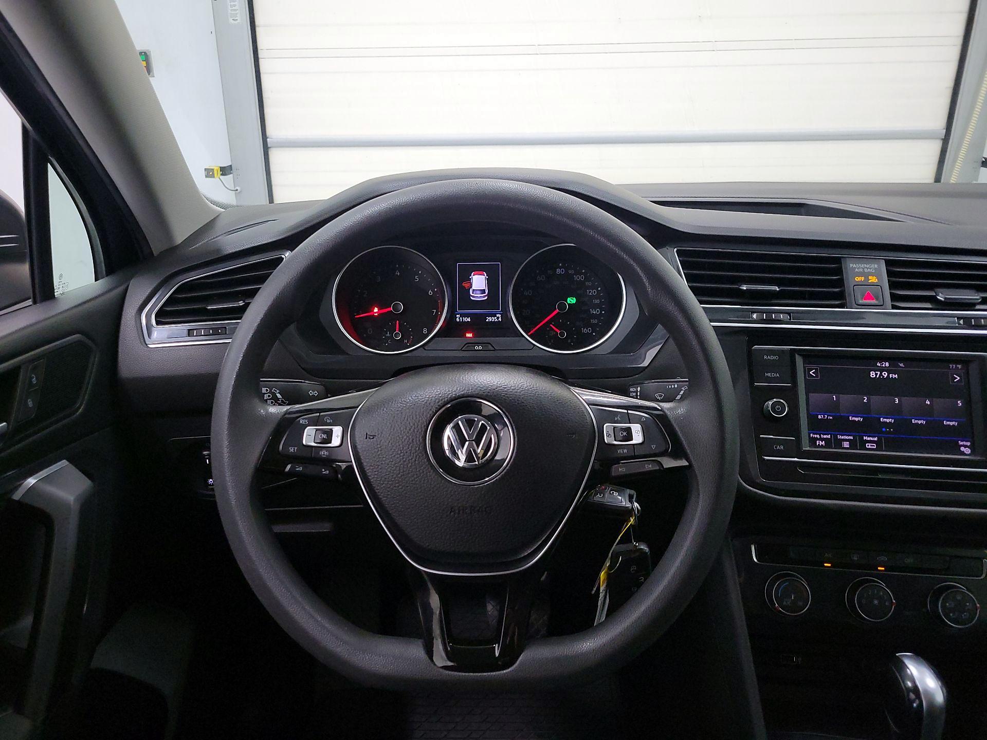 Thumbnail: 2019 Volkswagen Tiguan - 10